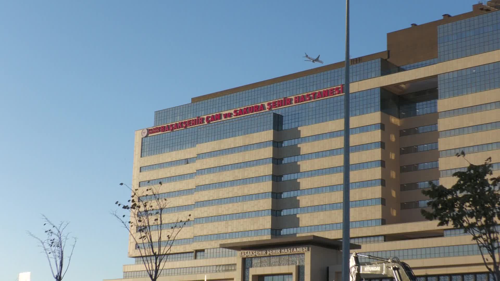 BİNALİ YILDIRIM, KAZA GEÇİRDİĞİ AZERBAYCAN'DAN AMBULANS UÇAKLA İSTANBUL’A GETİRİLDİ