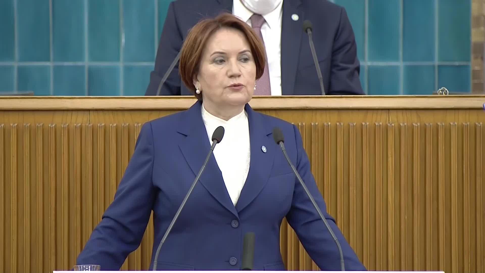 AKŞENER: SİVAS'TA YAKILAN DA BİZDİK, BAŞBAĞLAR'DA VURULAN DA BİZDİK