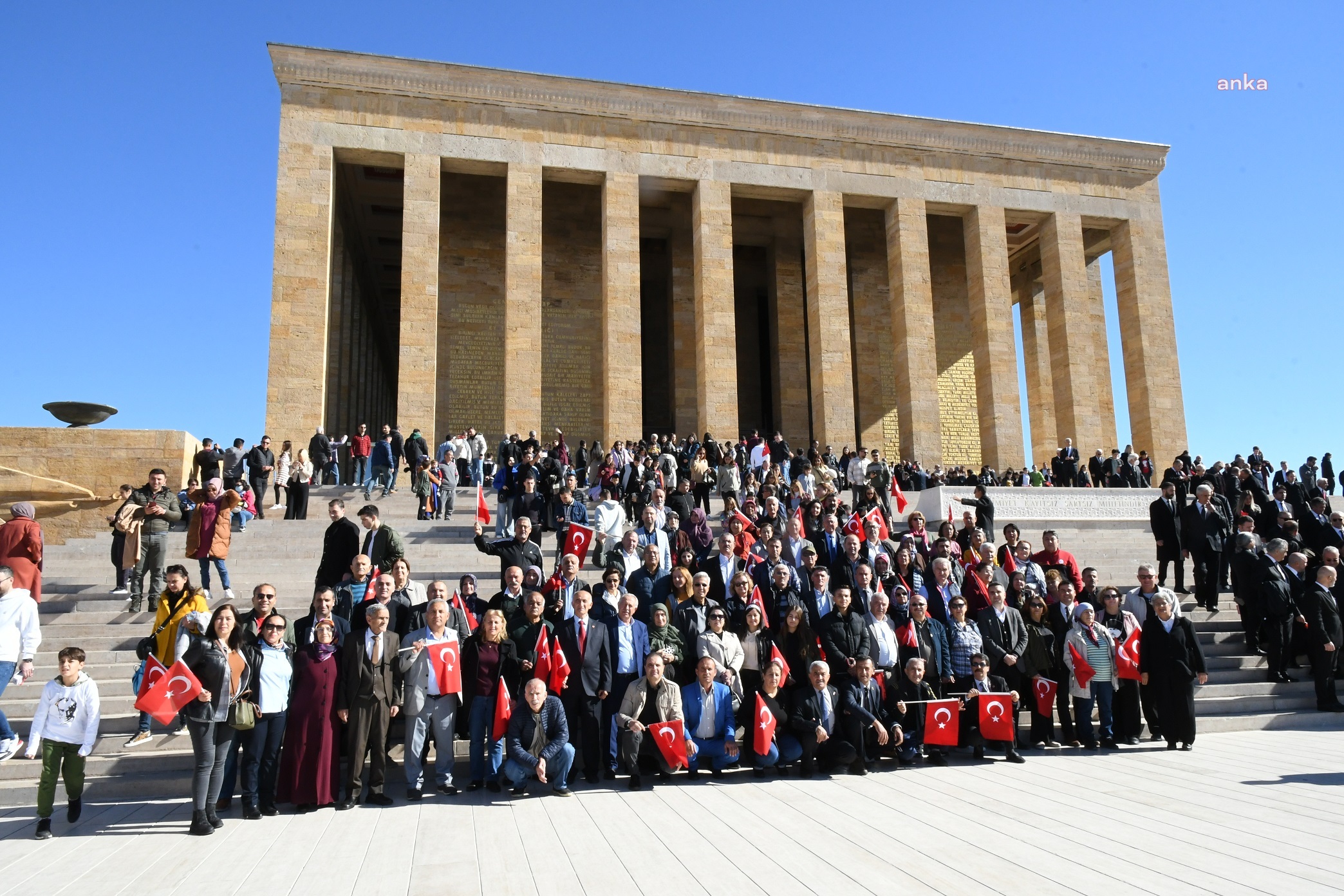KARABAĞLAR MUHTARLARINA ANITKABİR VE AFYON KOCATEPE GEZİSİ