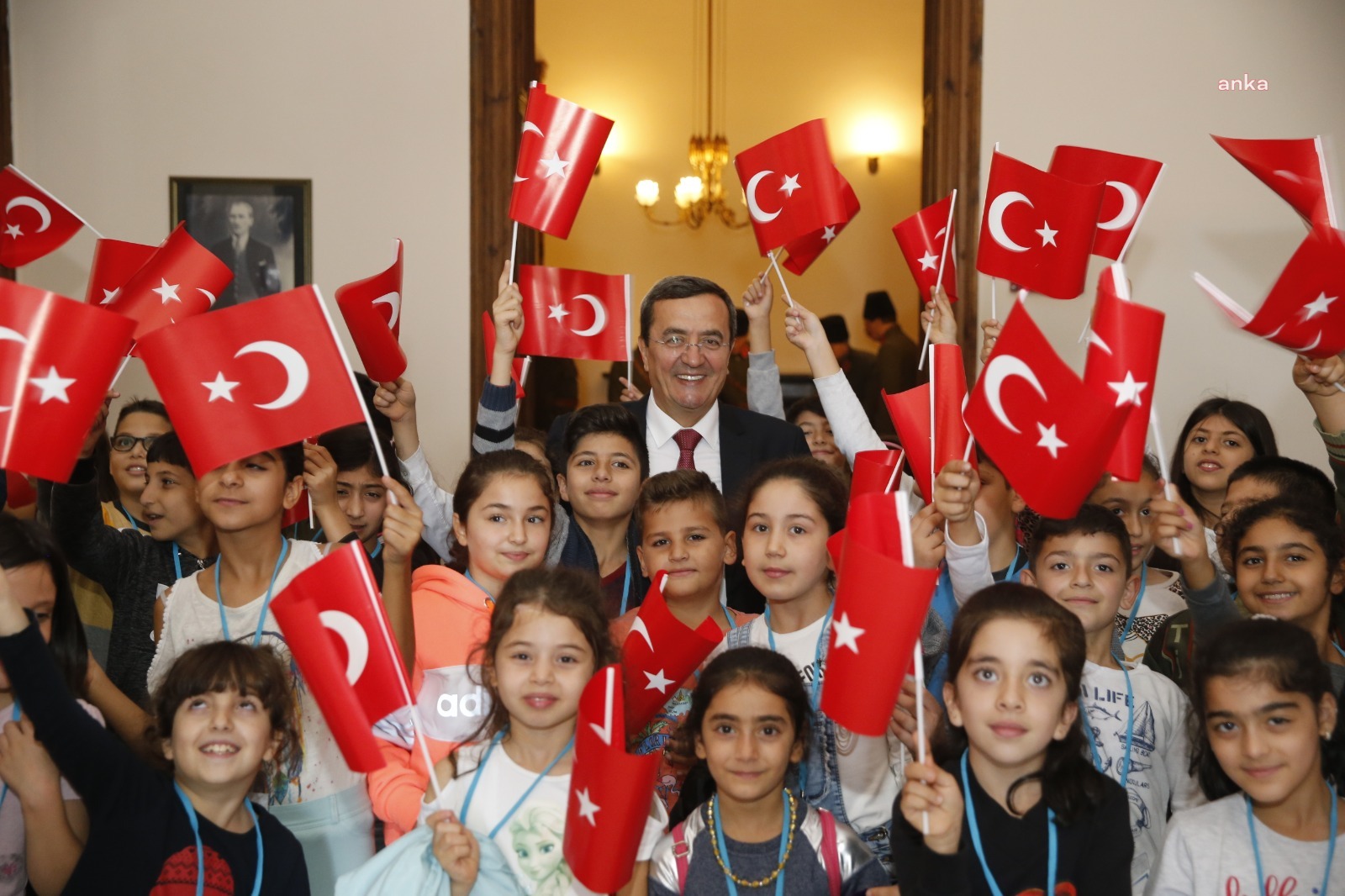 KONAK'TA DOLU DOLU CUMHURİYET KUTLAMASI