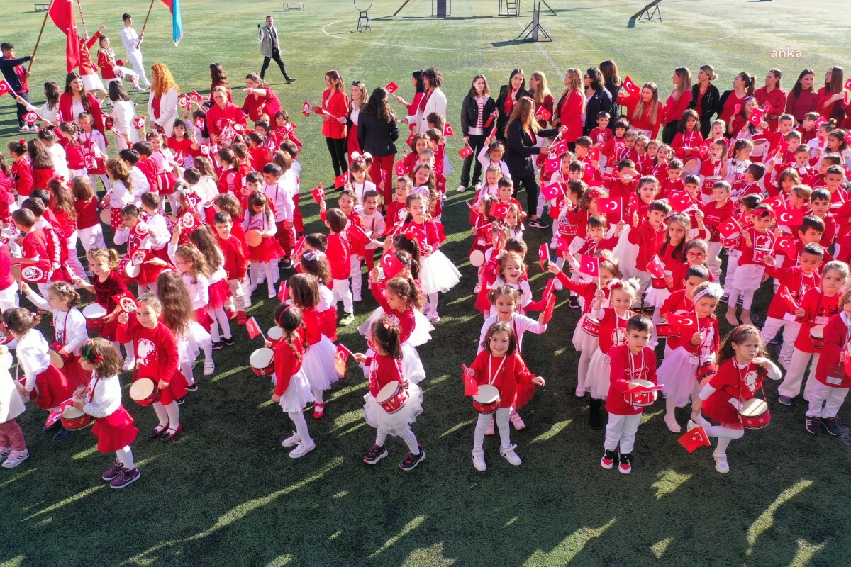 SARIYER GÜNDÜZ BAKIMEVLERİ 29 EKİM’İ KUTLADI