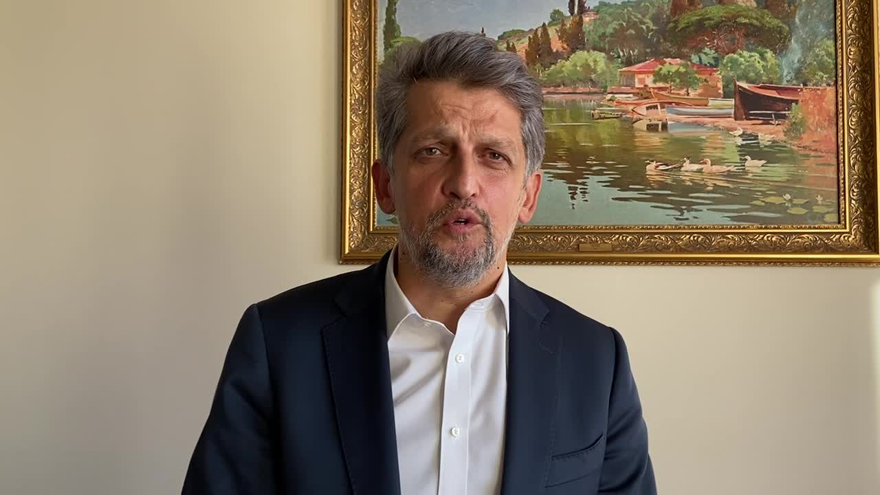 GARO PAYLAN'DAN KENDİSİNE “YA ALEVİLERDEN SANANE, SEN HIRİSTİYANSIN” DİYEN AKP'Lİ ÖZTÜRK'E: "BÜYÜK BİR AYRIMCILIĞA İMZA ATTI, BEN İNSANIM HER ŞEYDEN ÖNCE"