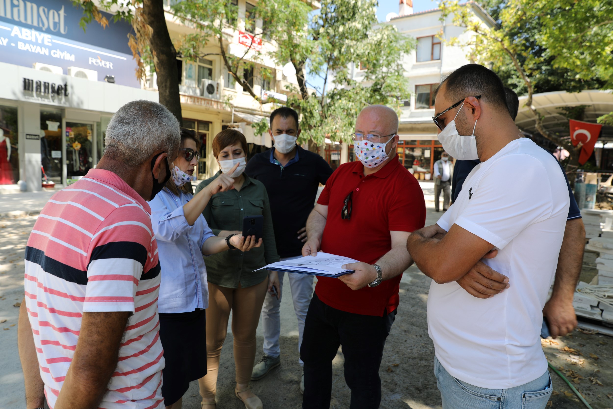 MENTEŞE'DE KURŞUNLU MEYDANI DÜZENLEME ÇALIŞMALARI DEVAM EDİYOR