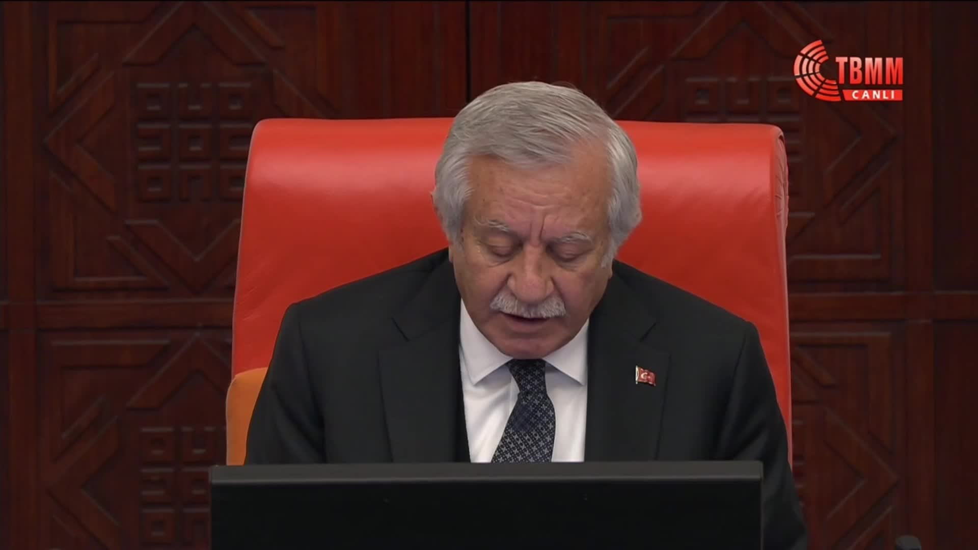 AKP'DEN İSTİFA EDEREK İYİ PARTİ'YE KATILAN FAKIBABA'NIN MİLLETVEKİLLİĞİNDEN İSTİFASI TBMM GENEL KURULU'NDA KABUL EDİLDİ