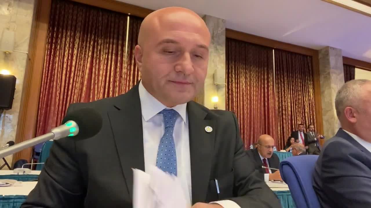 İYİ PARTİLİ USTA’DAN KONUŞMASINA MÜDAHALE EDEN OKTAY’A: "BEN AFAD BAŞKANLIĞINDAN GELMEDİM BURAYA"