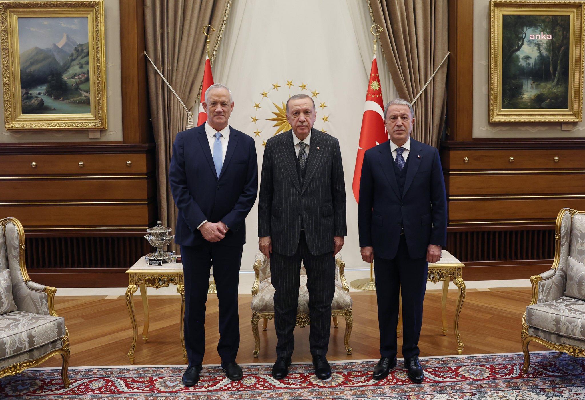CUMHURBAŞKANI ERDOĞAN, İSRAİL SAVUNMA BAKANI BENNY GANTZ'İ KABUL ETTİ