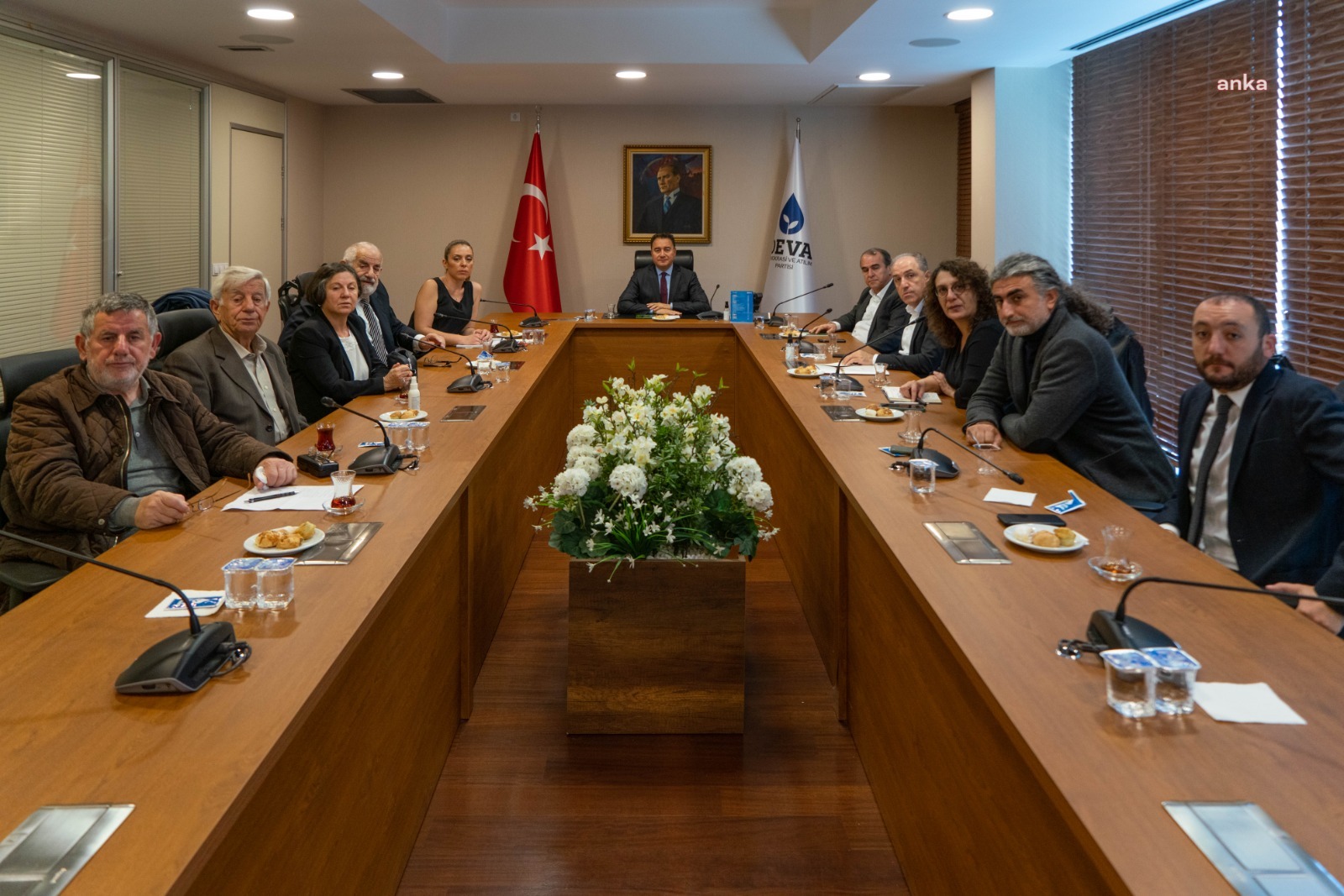 BABACAN, GEZİ DAVASI TUTUKLULARININ AİLELERİYLE GÖRÜŞTÜ