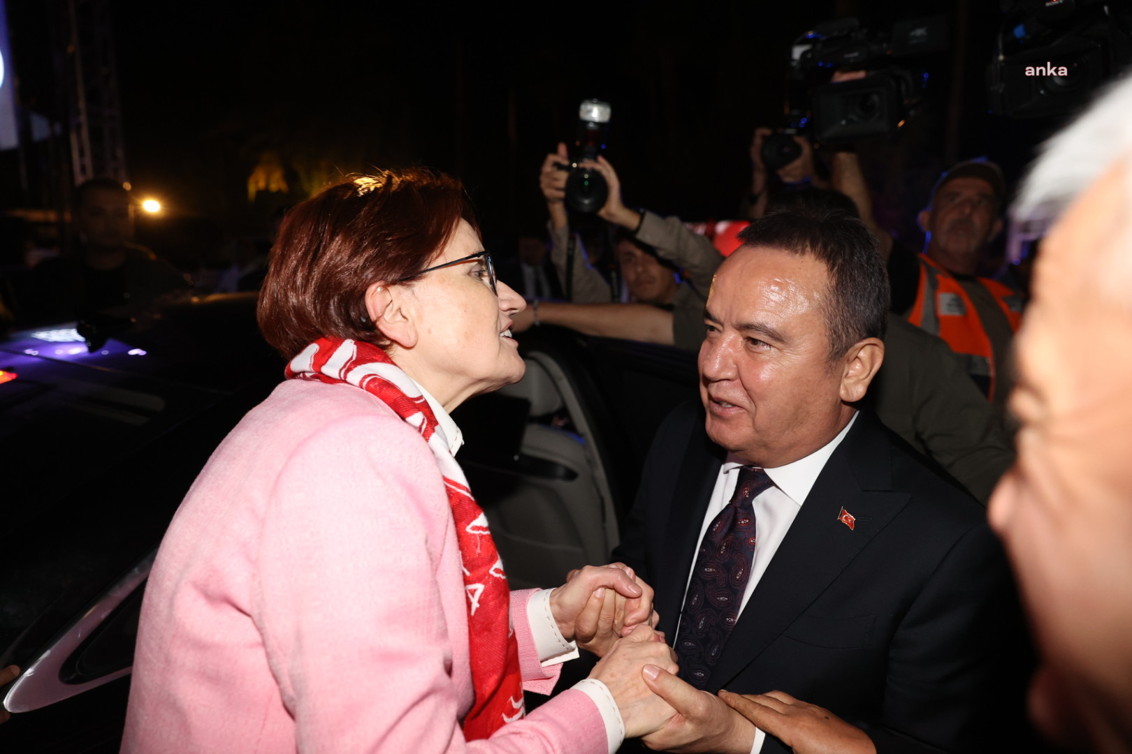 MERAL AKŞENER VE MUHİTTİN BÖCEK, 3. DEMRE KEKOVA FESTİVALİ’NE KATILDI