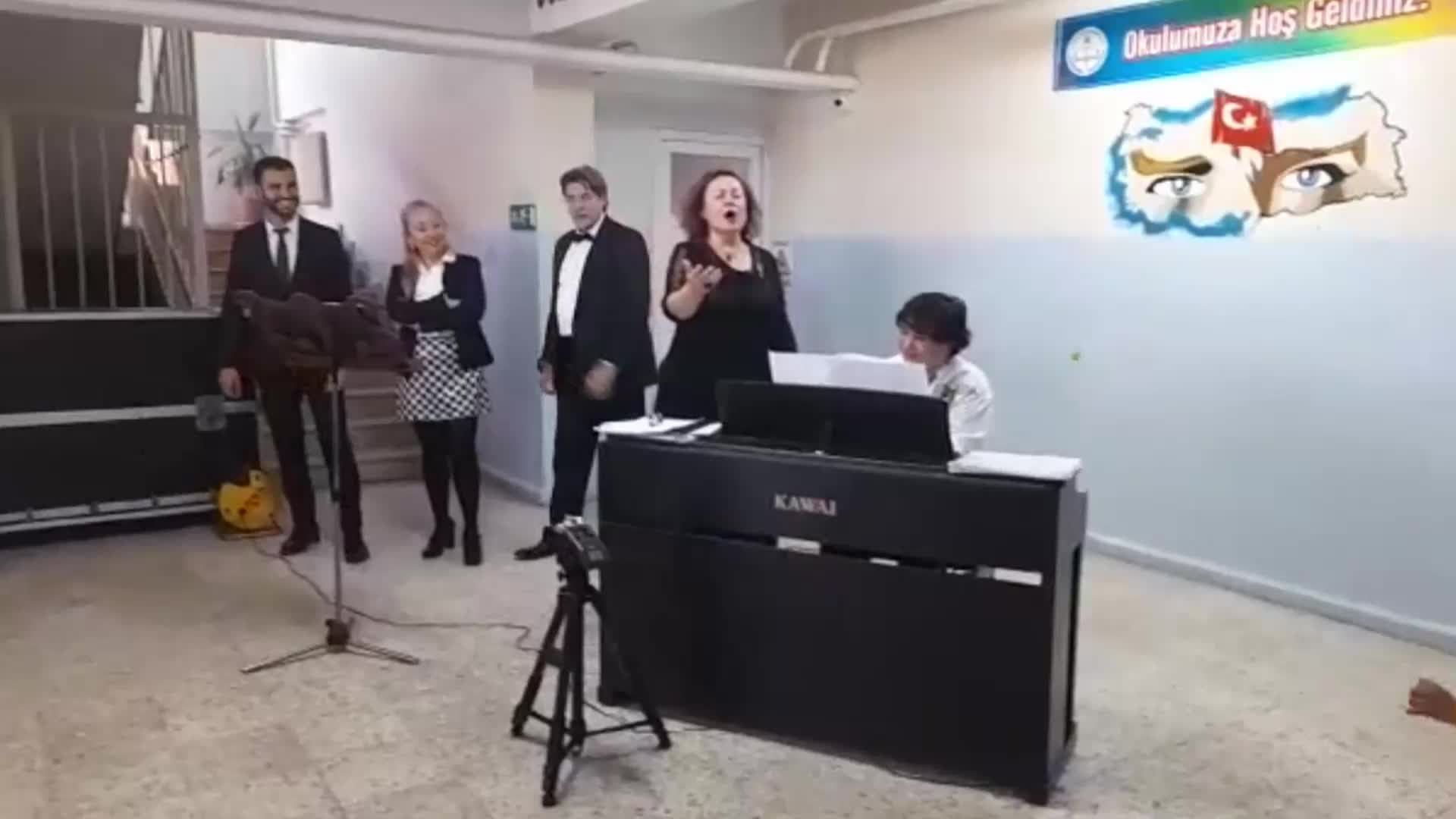 AYDIN'DA KÖY OKULU ÖĞRENCİLERİ OPERAYLA TANIŞTI