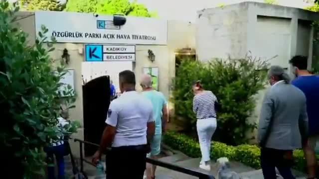 ARKADAŞLARI, TUTUKLU GAZETECİ BARIŞ PEHLİVAN'IN DOĞUM GÜNÜNÜ KUTLADI