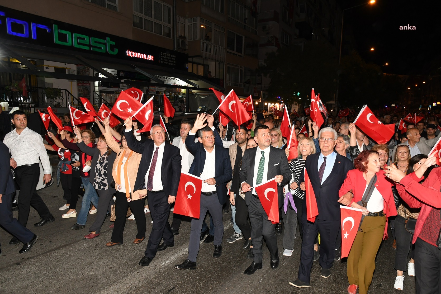 Karabağlar'da Cumhuriyet coşkusu
