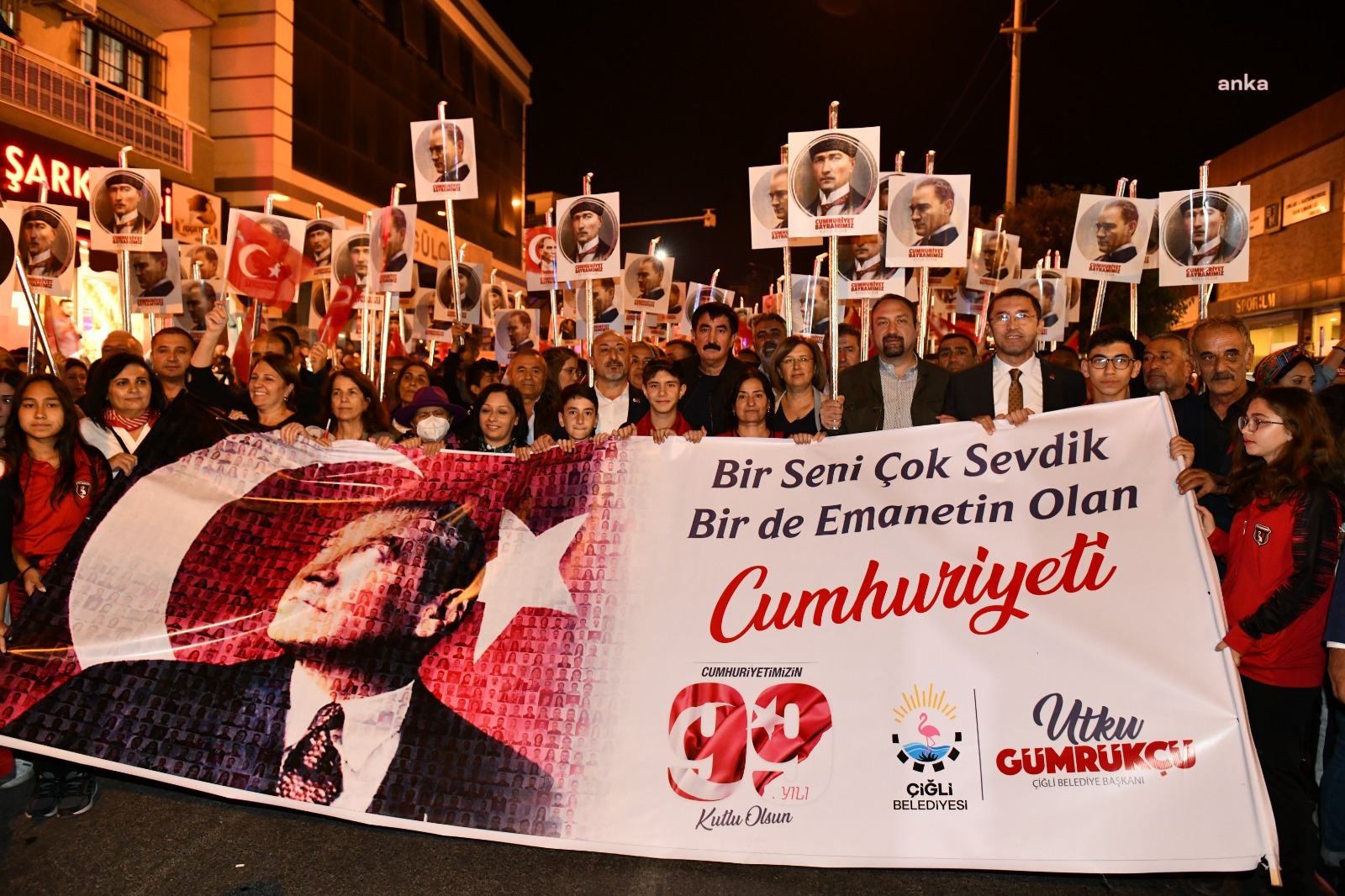 CUMHURİYETİN 99. YILI ÇİĞLİ’DE COŞKUYLA KUTLANDI