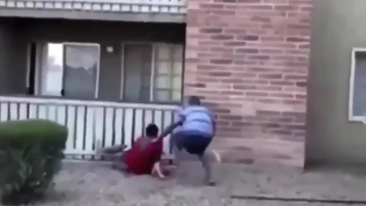 KÜÇÜK ÇOCUĞUN HAYATINI KURTARDI