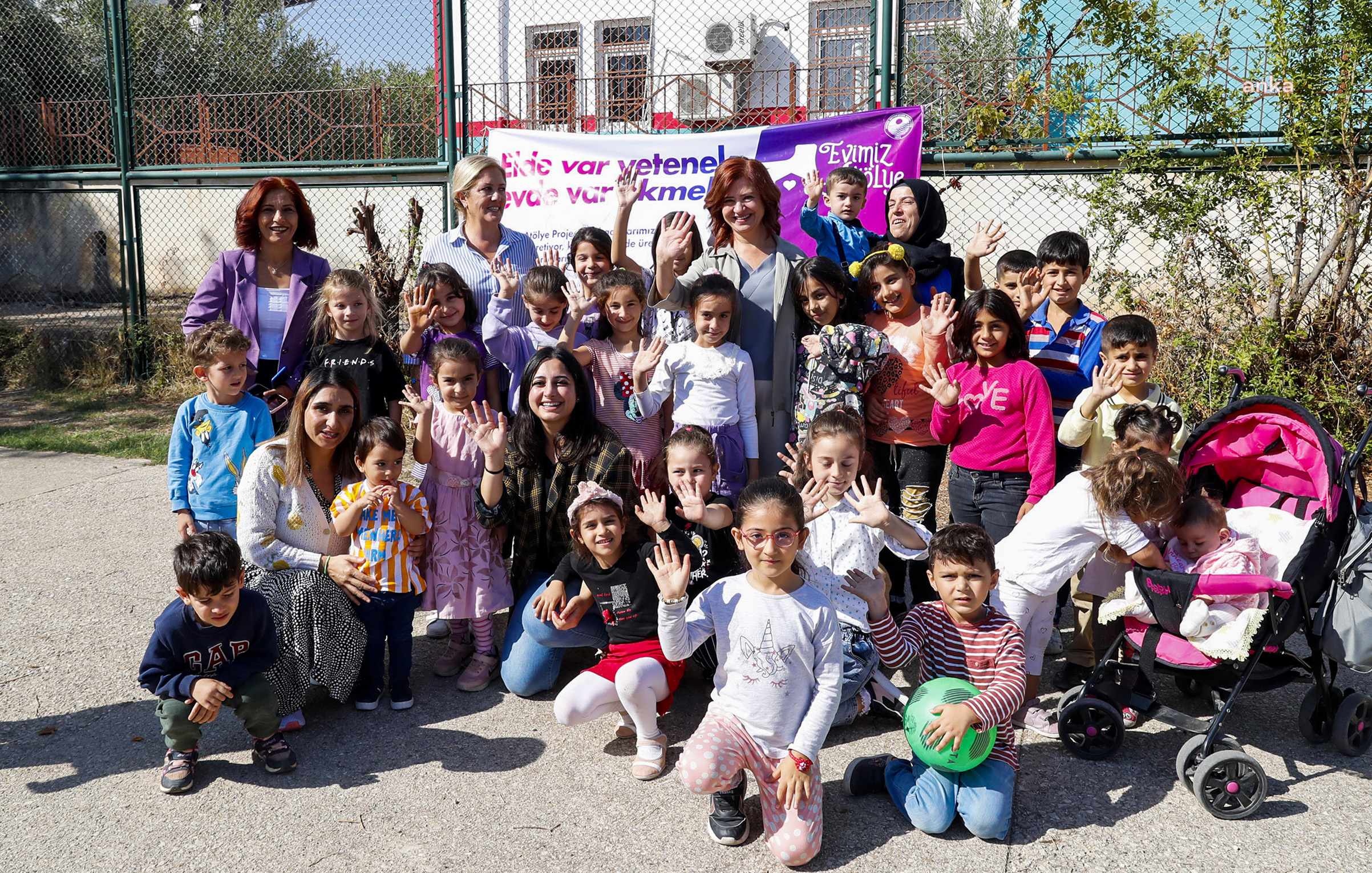 MERSİN BÜYÜKŞEHİR’İN “EVİMİZ ATÖLYE” PROJESİ 50.YIL MAHALLESİ’NDE