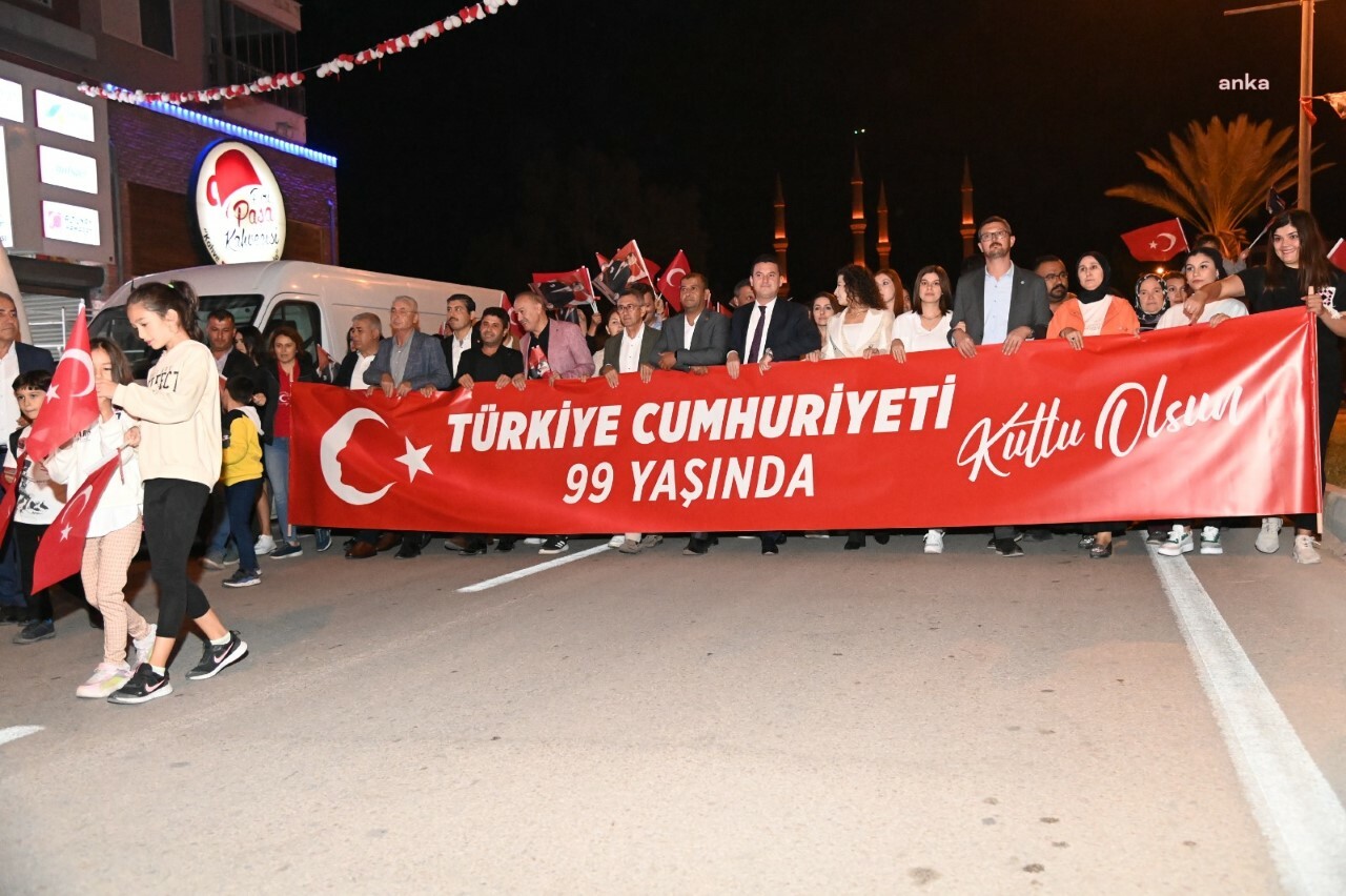 KUMLUCA’DA 29 EKİM CUMHURİYET BAYRAMI COŞKUSU