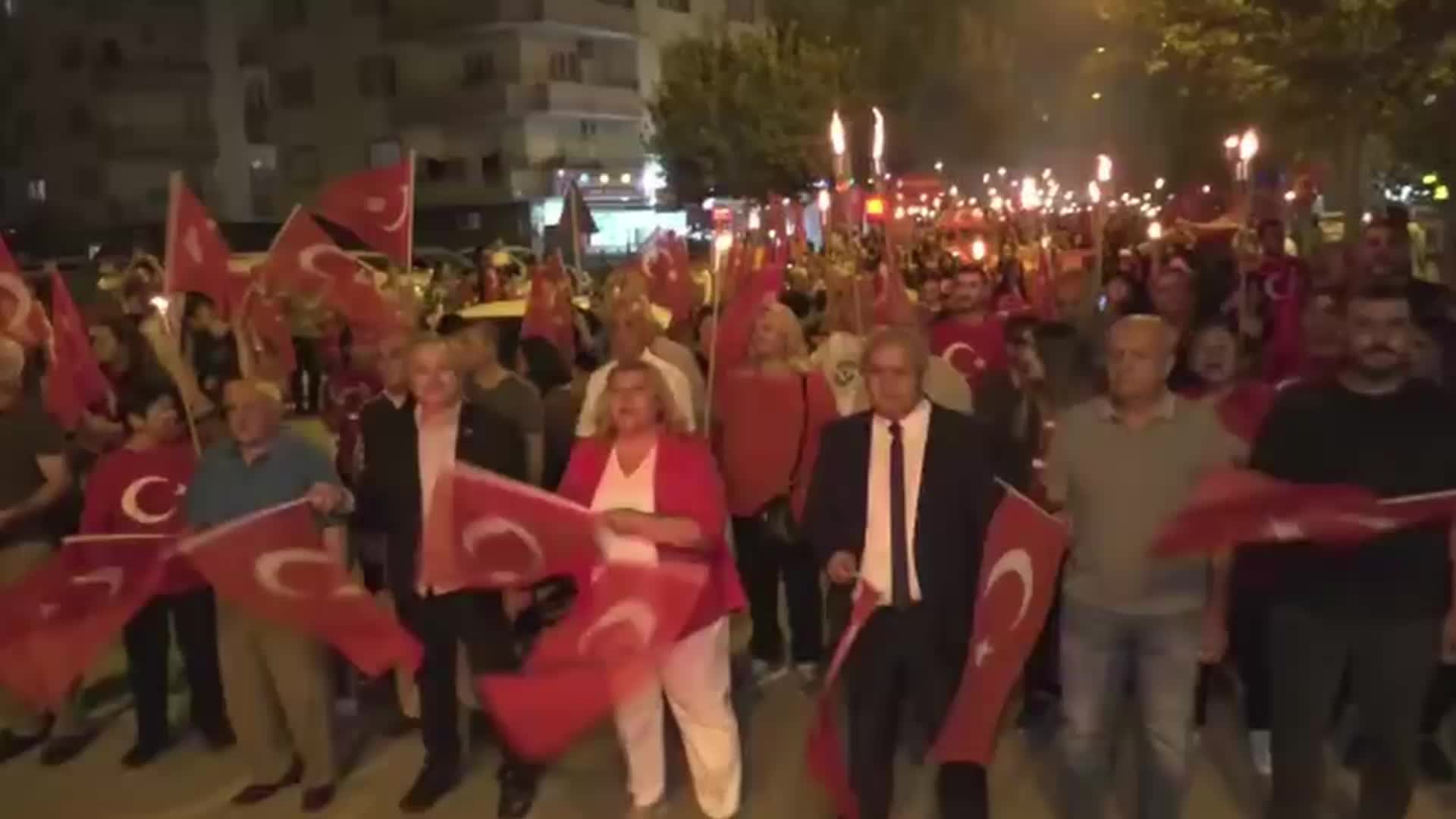CEYHAN BELEDİYESİ CUMHURİYET BAYRAMI'NI COŞKUYLA KUTLADI