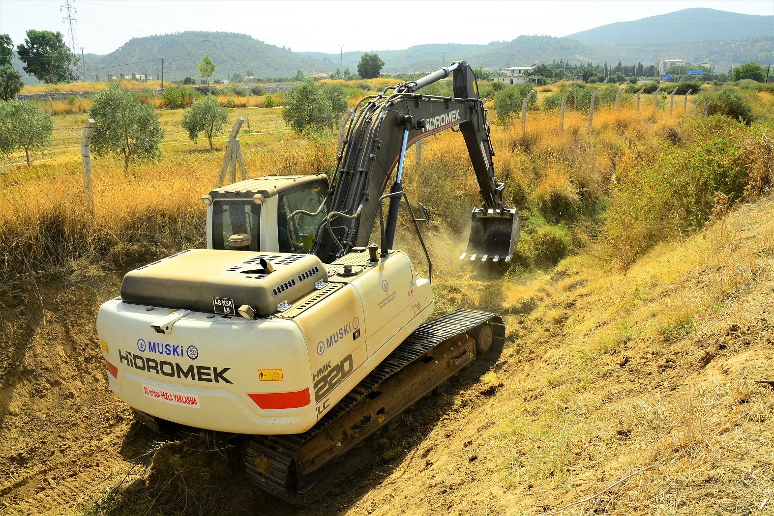 MUĞLA'DA 66 BİN METRE DERE TEMİZLİĞİ YAPILDI
