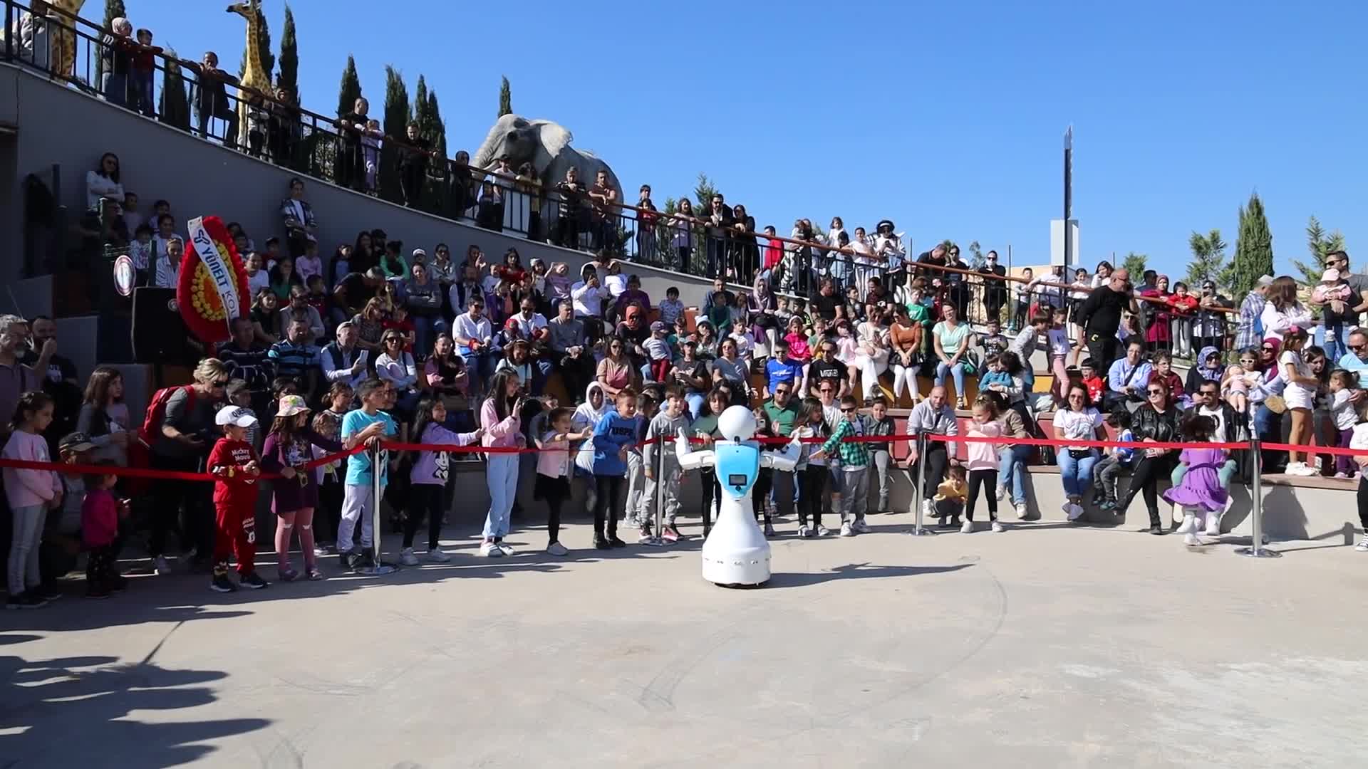 MENTEŞE BELEDİYESİ ROBOTİK VE KODLAMA EĞİTİM MERKEZİ AÇILDI