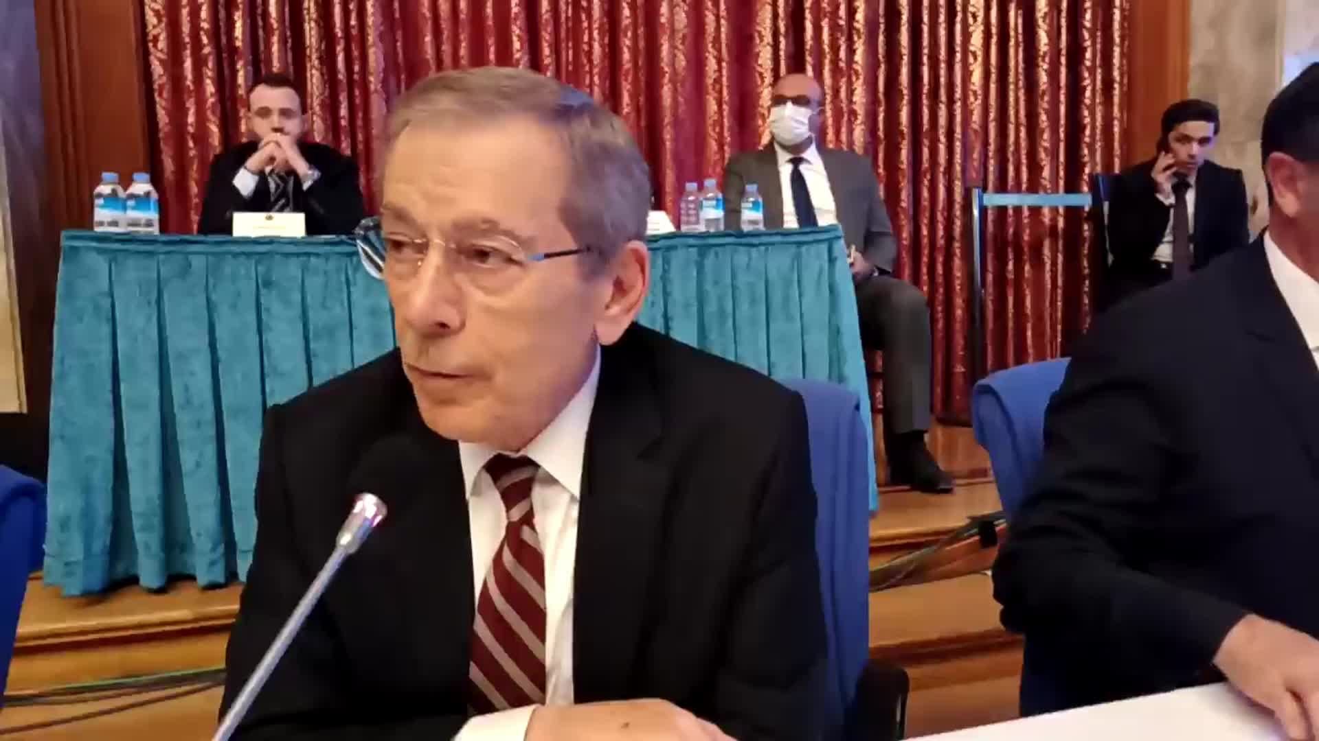ABDÜLLATİF ŞENER: "HÜKÜMET 'KANAL İSTANBUL' DİYE TUTTURMUŞ. 'KONYA OVASI’NI NASIL SULAYACAĞIM?’DİYE DÜŞÜN. DÜNYANIN PARASI ORAYA YATIRIP NE ELDE EDECEKSİN?"