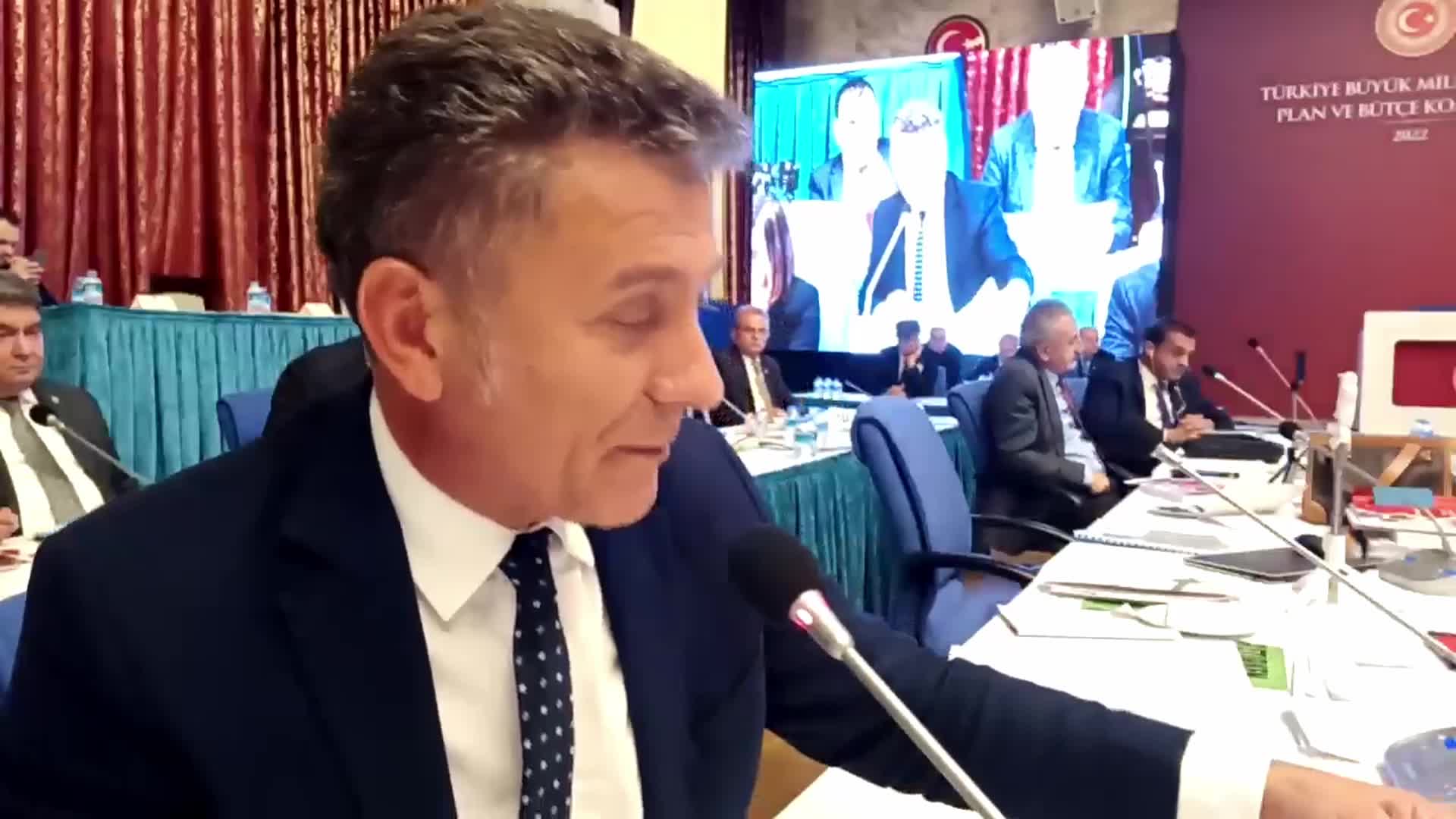 ORHAN SARIBAL'DAN 'İTHALAT' ELEŞTİRİSİ: “KÜSPEYE  12 MİLYAR DOLAR, KEPEĞE 7 MİLYAR DOLAR VERİYORUZ"