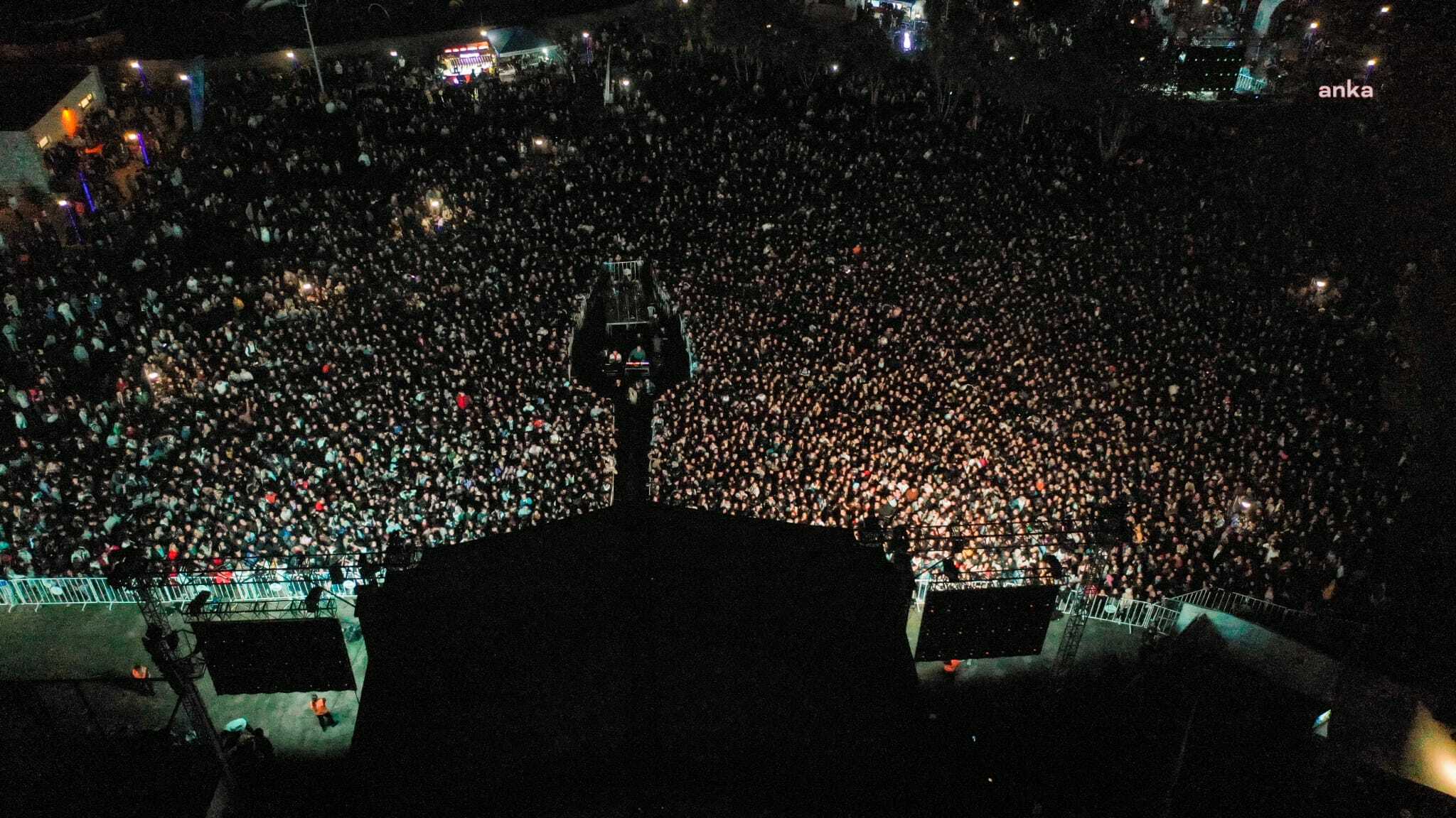 AYDIN BÜYÜKŞEHİR'DEN UNUTULMAZ FESTİVAL