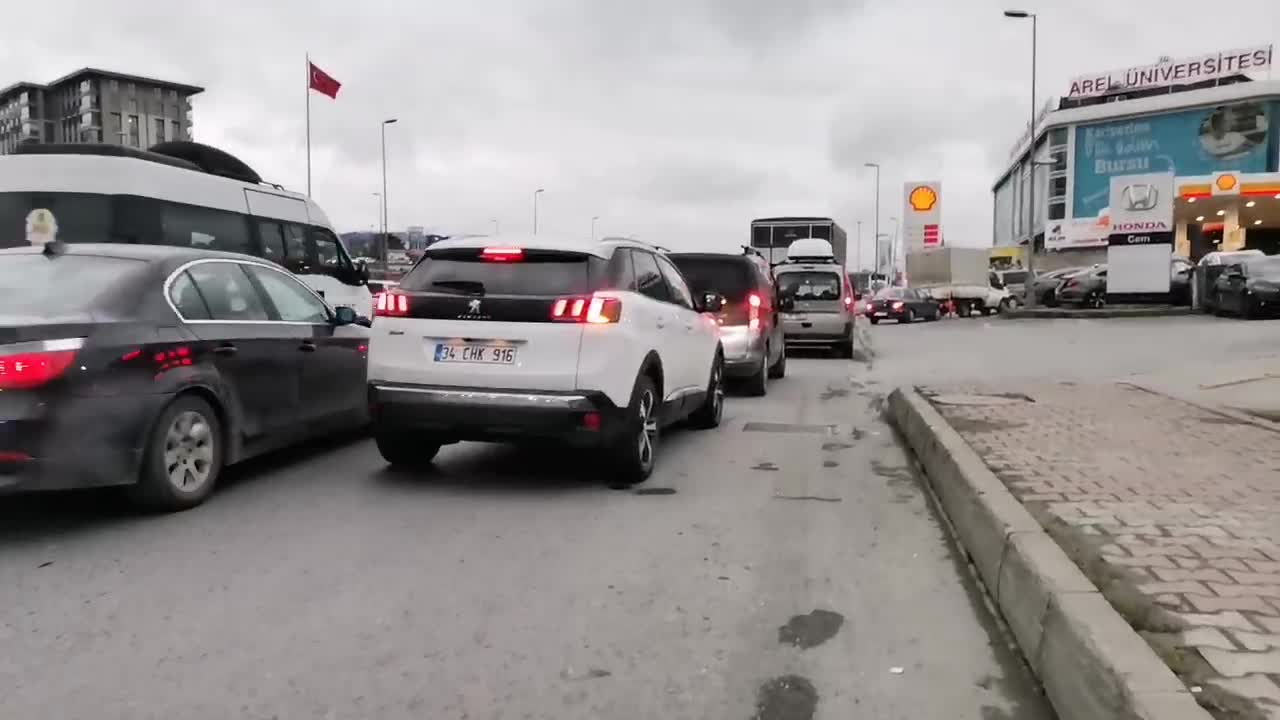 BENZİN OCAK AYINDAN BU YANA 36. KEZ ZAMLANDI: BENZİNİN LİTRESİ 21 TL’Yİ GEÇTİ