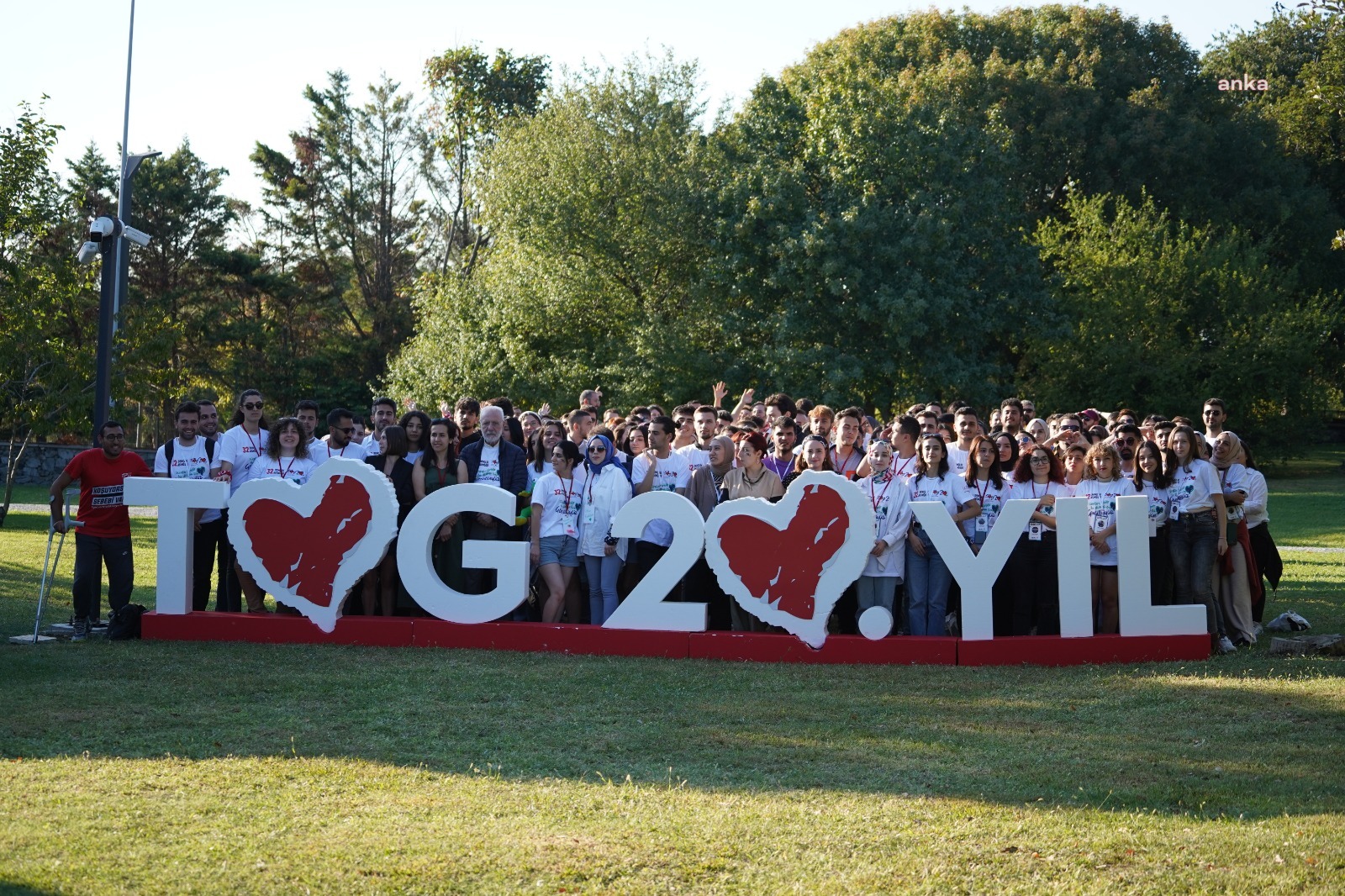 TOG VE KONDA ARAŞTIRMASI: “GENÇLER BURS VE PSİKOLOJİK DESTEK İSTİYOR"