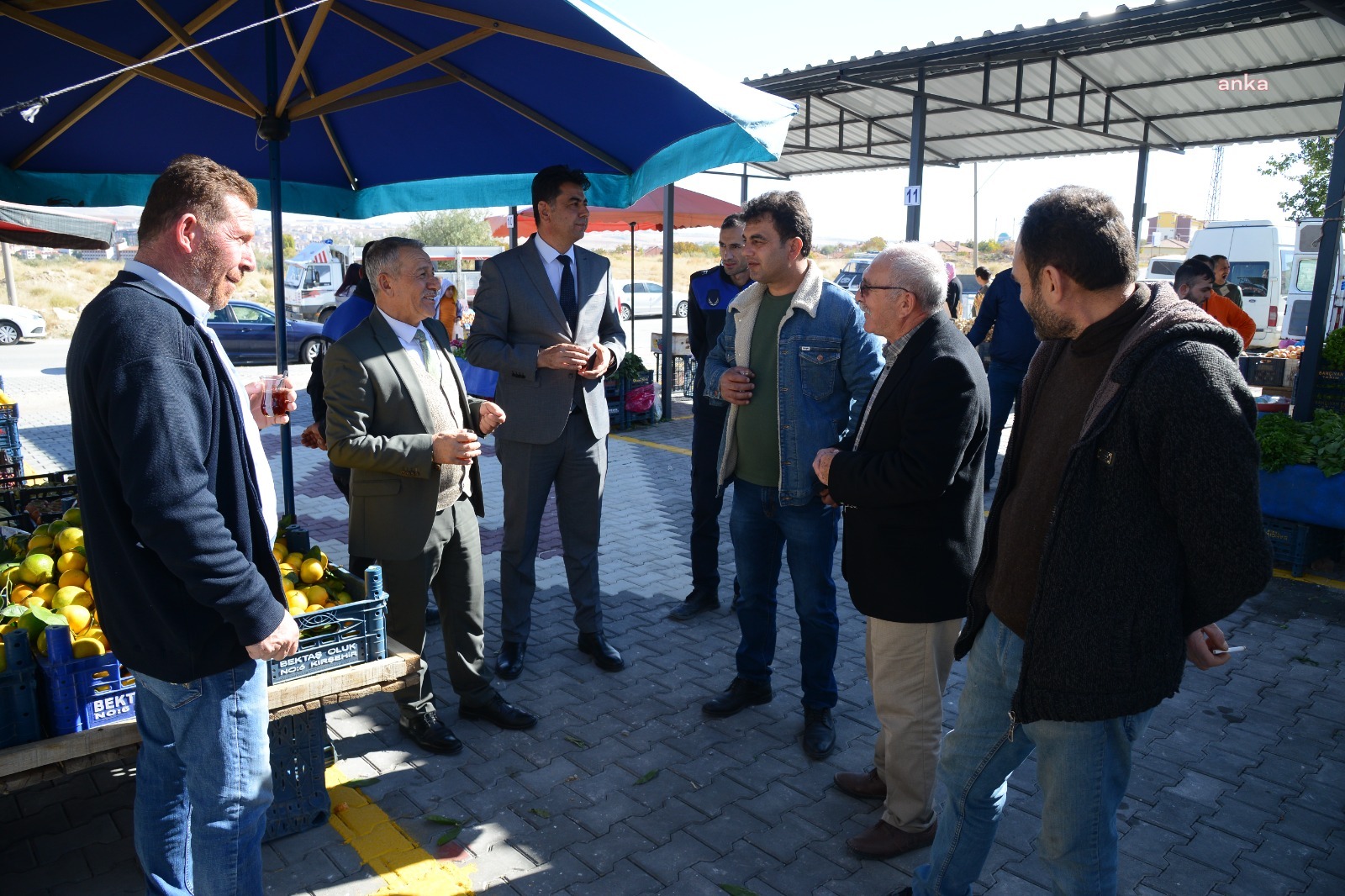 KIRŞEHİR BELEDİYESİ, BAĞBAŞI MAHALLESİ PAZAR YERİNİ HİZMETE AÇTI