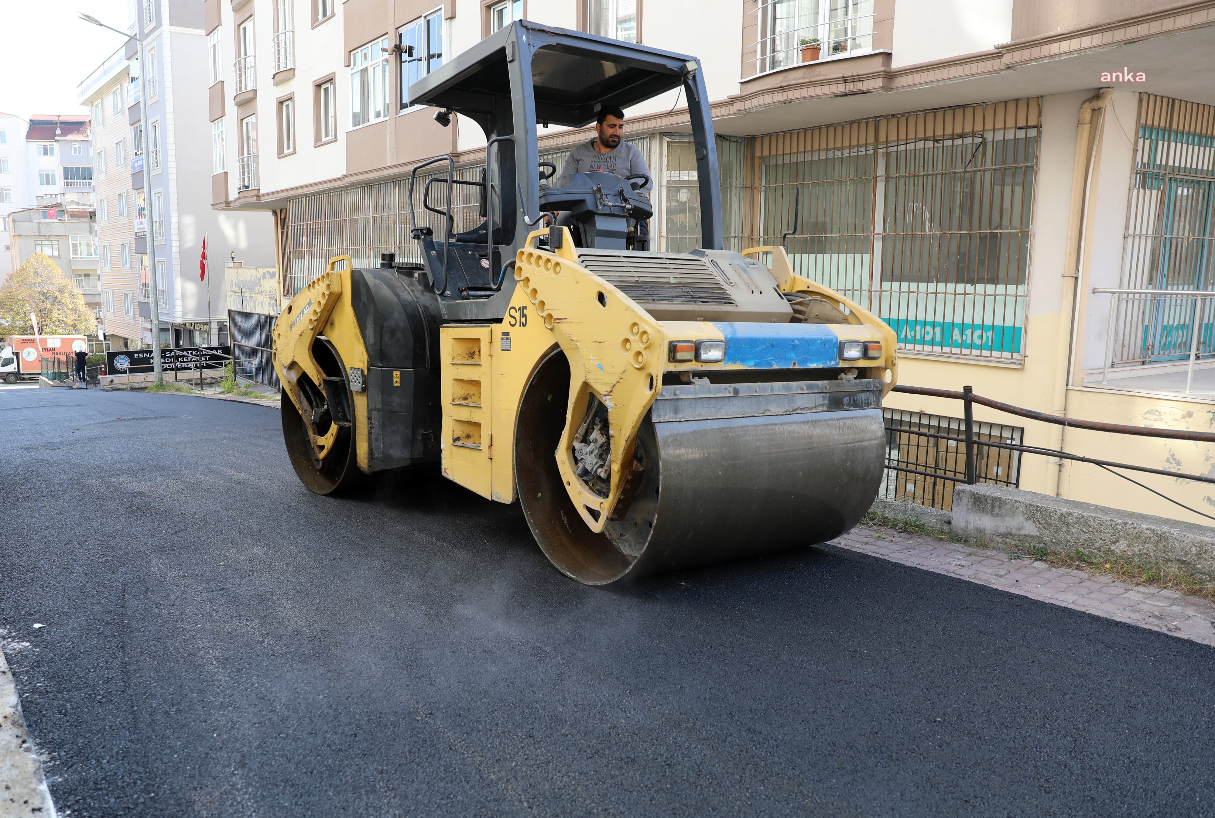 ÇERKEZKÖY BELEDİYESİ, YOL ÇALIŞMALARINI SÜRDÜRÜYOR