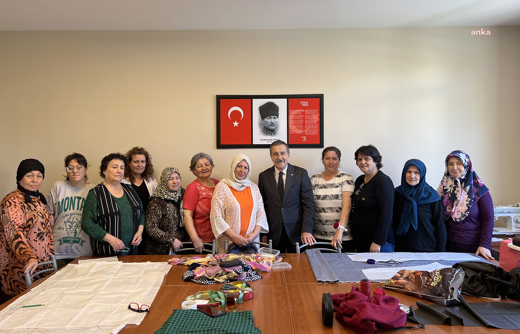 TEPEBAŞI BELEDİYE BAŞKANI ATAÇ BELDE EVİ KURSİYERLERİ İLE BULUŞTU
