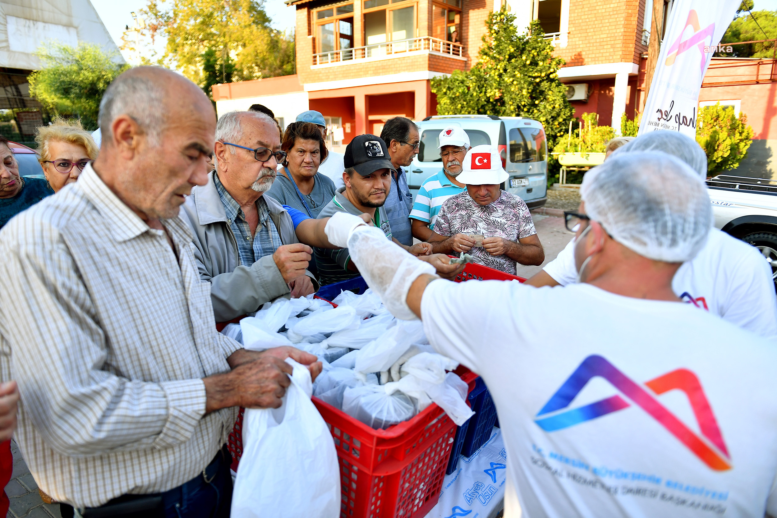 MERSİN'DE MAHALLE MUTFAKLARI’NIN SAYISI 37’YE ULAŞTI