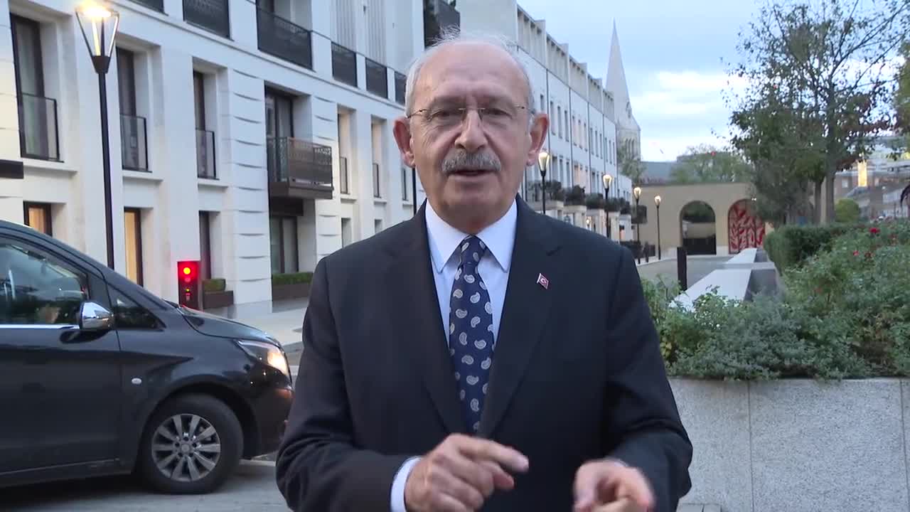 KILIÇDAROĞLU, BU KEZ LONDRA CHELSEA’DE VİDEO ÇEKTİ: “KAÇMAYI DÜŞÜNDÜĞÜNÜZ SOKAKTAYIM ŞU AN. NE YAPTIĞINIZI NE YAPACAĞINIZI GAYET İYİ BİLİYORUM’