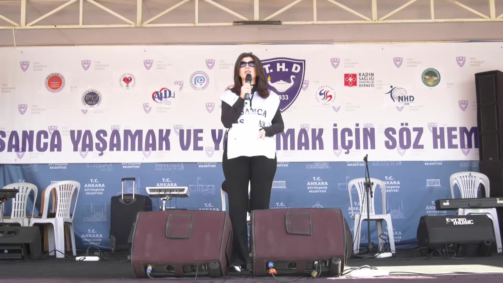 HEMŞİRELER, ANKARA'DA ÖZLÜK HAKLARI İÇİN MİTİNGDE BULUŞTU. THD BAŞKANI ÖZBAŞ: “HEMŞİRE MAAŞLARININ TEK KALEMDE EMEKLİLİĞE YANSIYACAK VE YOKSULLUK SINIRININ ÜSTÜNDE OLACAK ŞEKİLDE DÜZENLENMESİNİ TALEP EDİYORUZ”