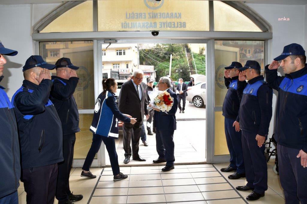 ESKİ DENİZ KUVVETLERİ KOMUTANI METİN ATAÇ, KDZ EREĞLİ BELEDİYE BAŞKANI POSBIYIK’I ZİYARET ETTİ