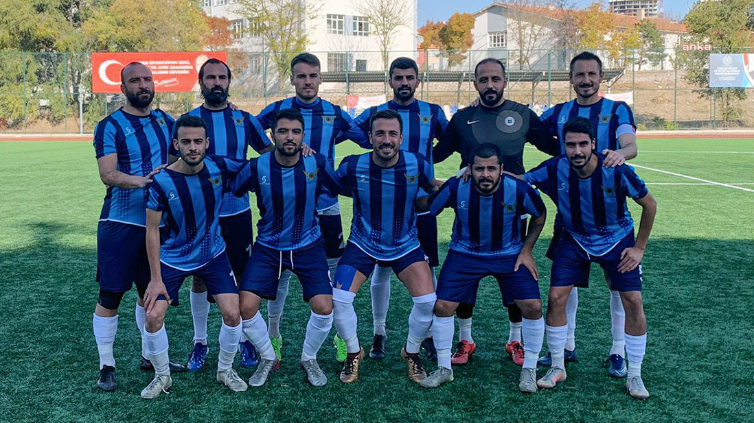 YENİMAHALLE BELEDİYESPOR’DAN 2-1’LİK GALİBİYET