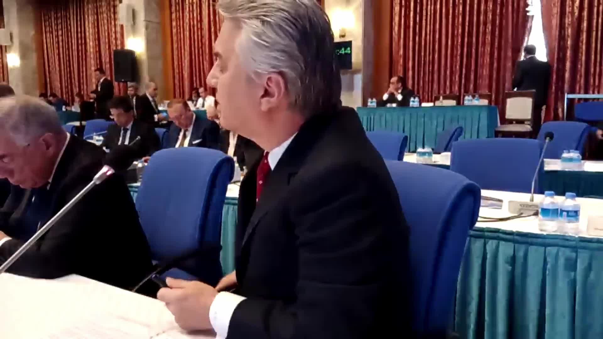 BÜLENT KUŞOĞLU: HEM AMERİKA’YA HEM DE RUSYA’YA BAĞIMLI OLAN TEK ÜLKEYİZ