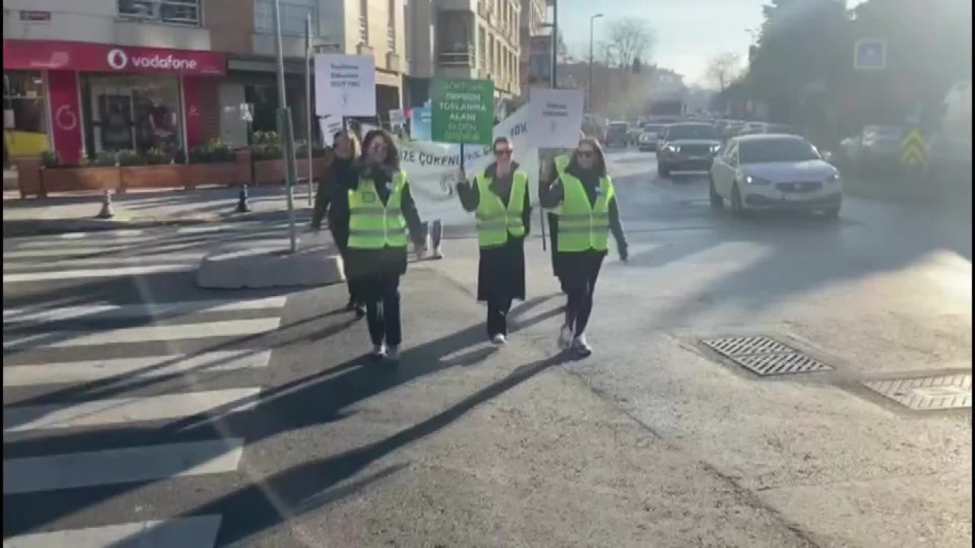 KEMERKÖY SAKİNLERİNİN YEŞİL DİRENİŞİ 11'İNCİ GÜNÜNDE: "EYÜPSULTAN BELEDİYE BAŞKANI DENİZ KÖKEN BU TALANDAN BİRİNCİ DERECE SORUMLUDUR"