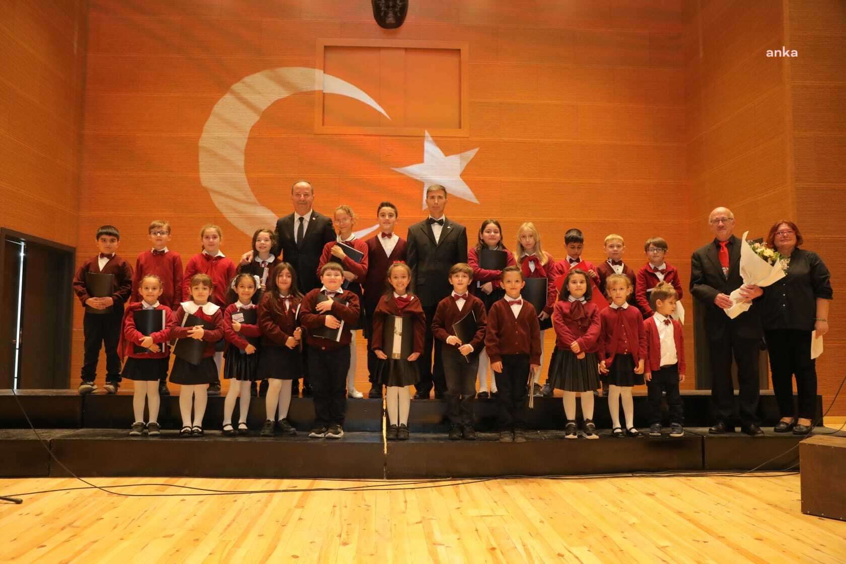 EDİRNE'DE CUMHURİYET’İN ÇOCUKLARI, ATATÜRK İÇİN SÖYLEDİ