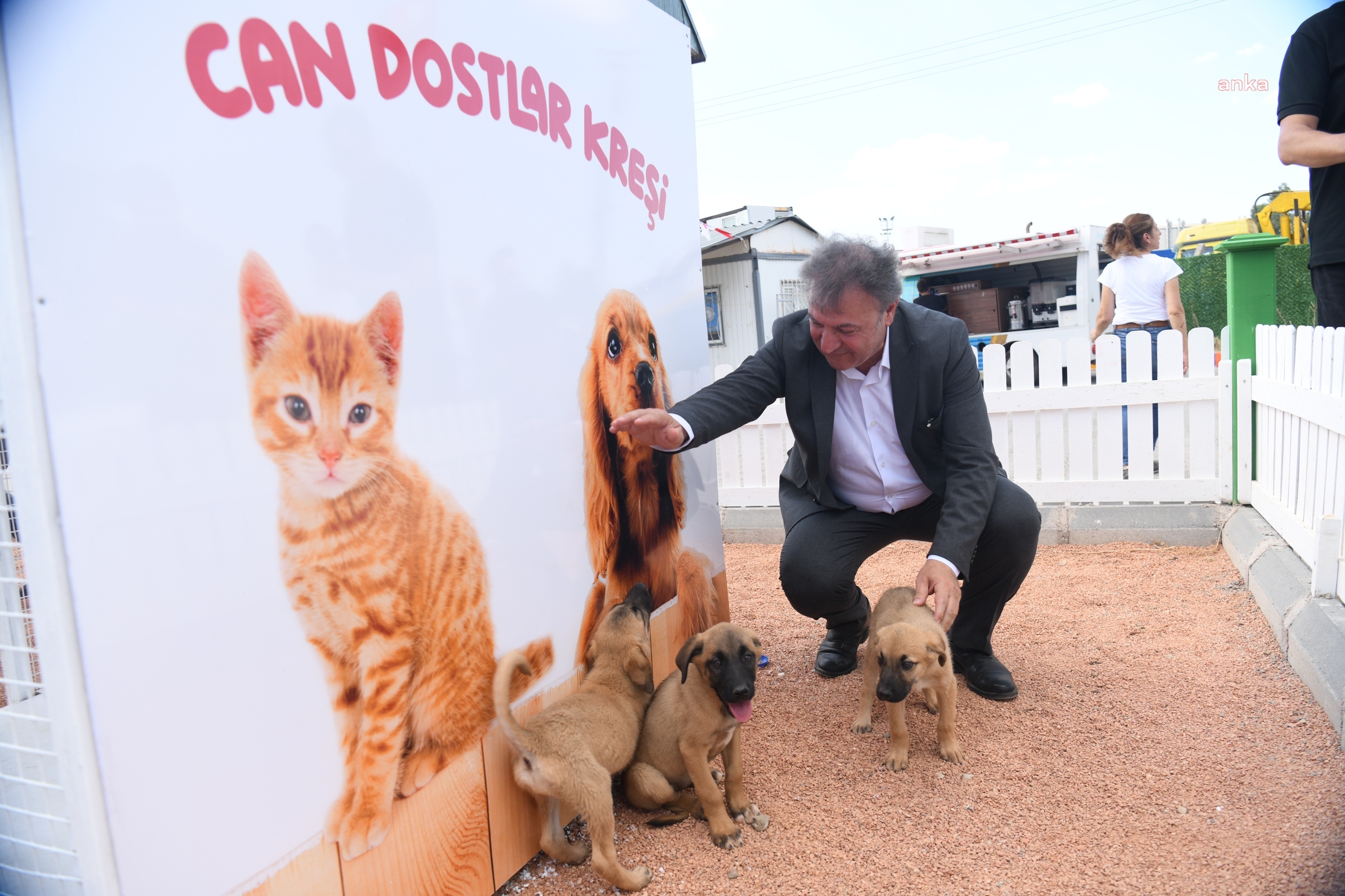 BORNOVA'DA CAN DOSTLARA SICAK YUVA