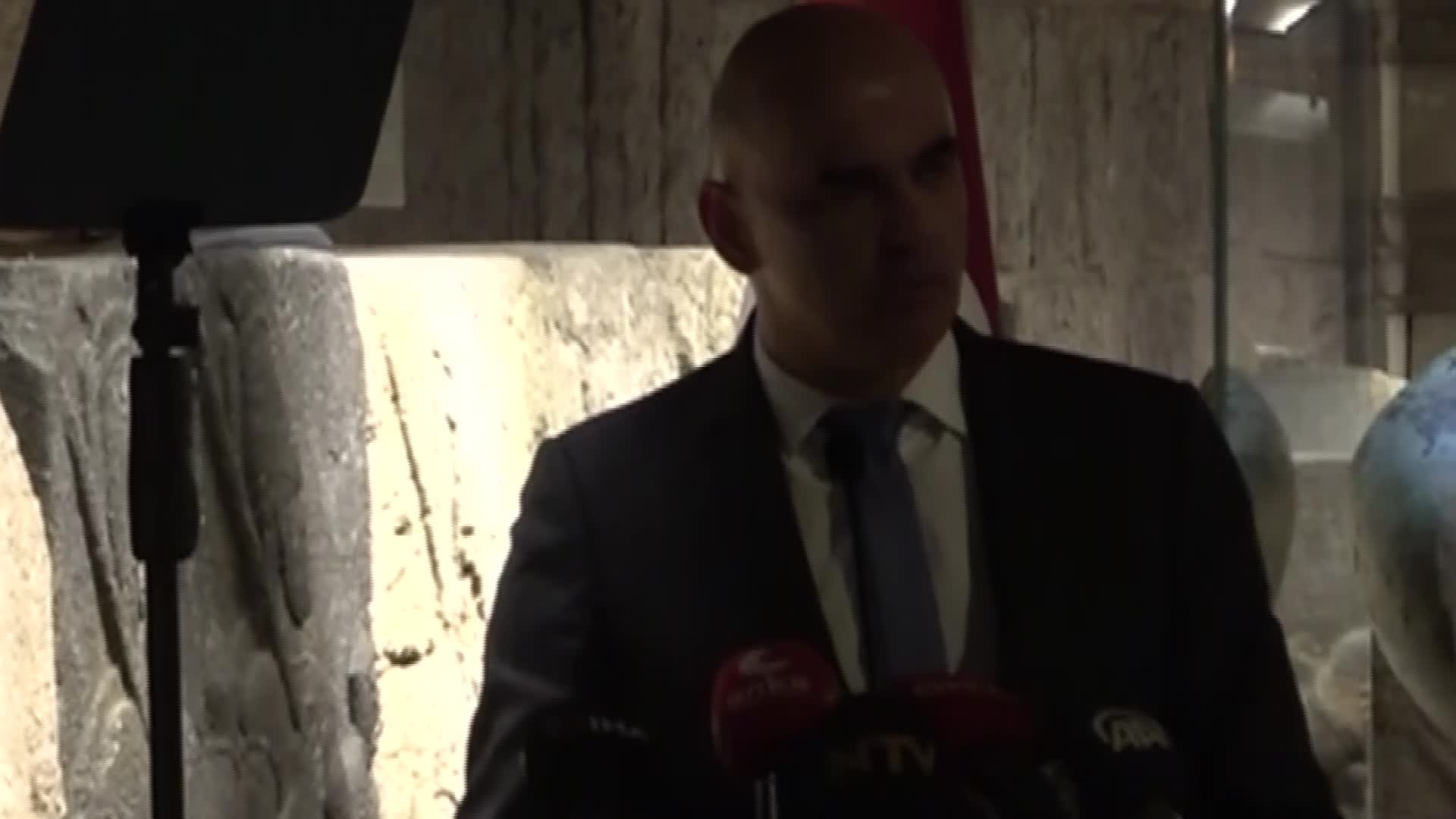 TÜRKİYE VE İSVİÇRE ARASINDA ARKEOLOJİK KÜLTÜR VARLIKLARININ İADESİNE İLİŞKİN ANLAŞMA İMZALANDI. BAKAN ERSOY: "İSVİÇRE MAKAMLARINCA TESPİT EDİLEN KÜLTÜR VARLIKLARININ İADESİ MÜMKÜN KILINMAKTADIR"