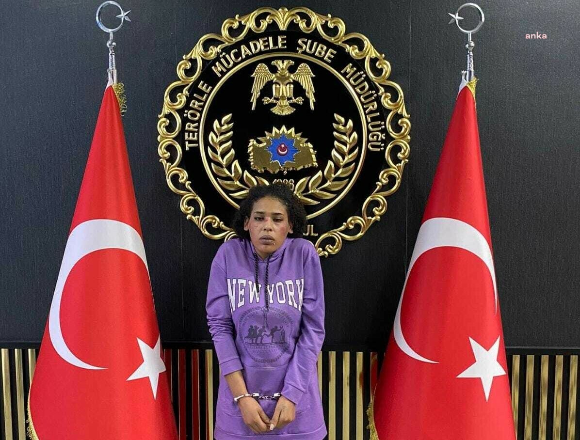 İSTİKLAL CADDESİ'NDEKİ 2. TERÖRİST, BOMBACININ BANKTA OTURURKEN FOTOĞRAFINI ÇEKİP "HACI" KOD ADLI YÖNETİCİYE GÖNDERMİŞ