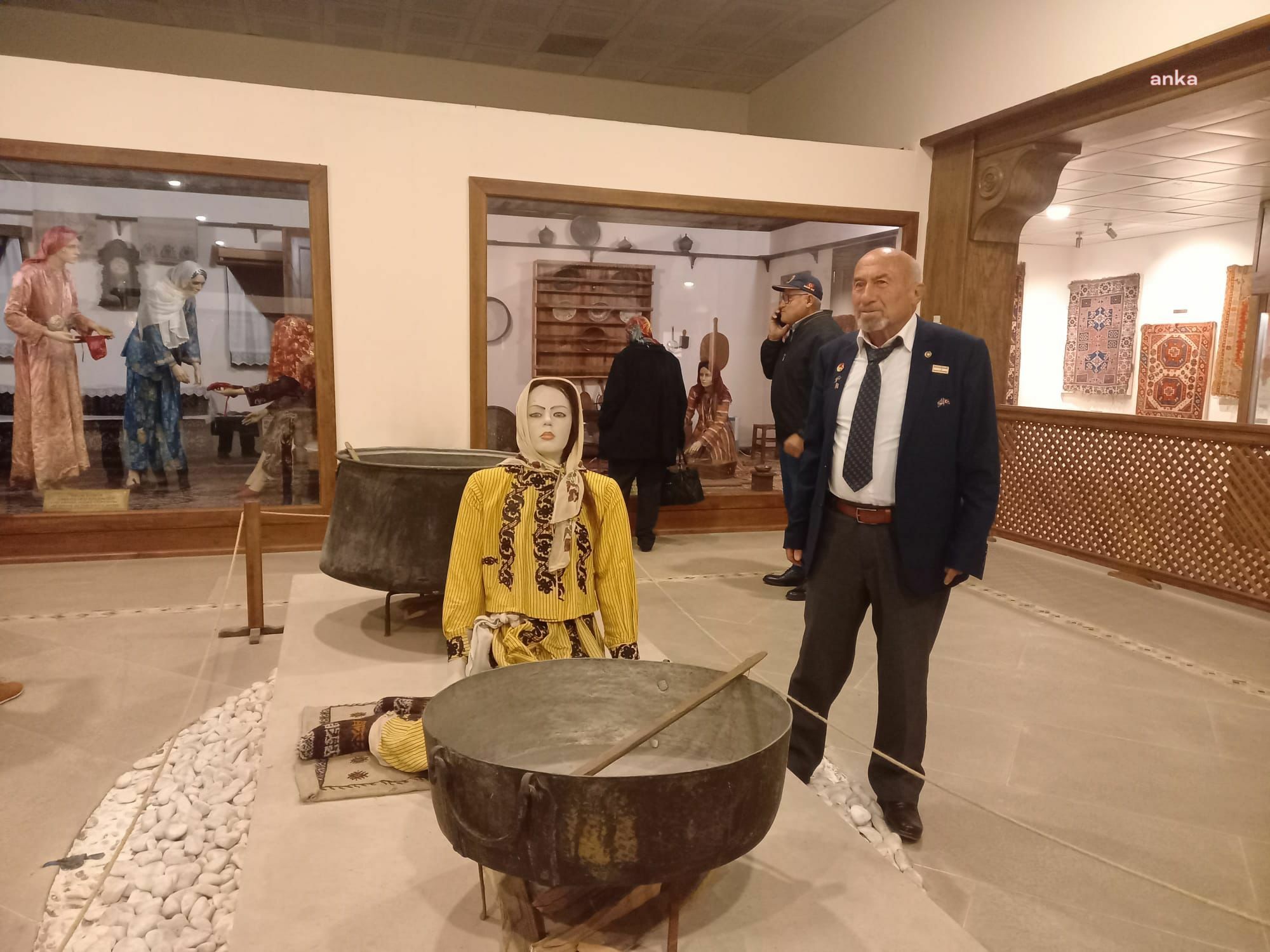 MENDERES BELEDİYESİ, GAZİLER İÇİN BERGAMA'YA GEZİ DÜZENLEDİ