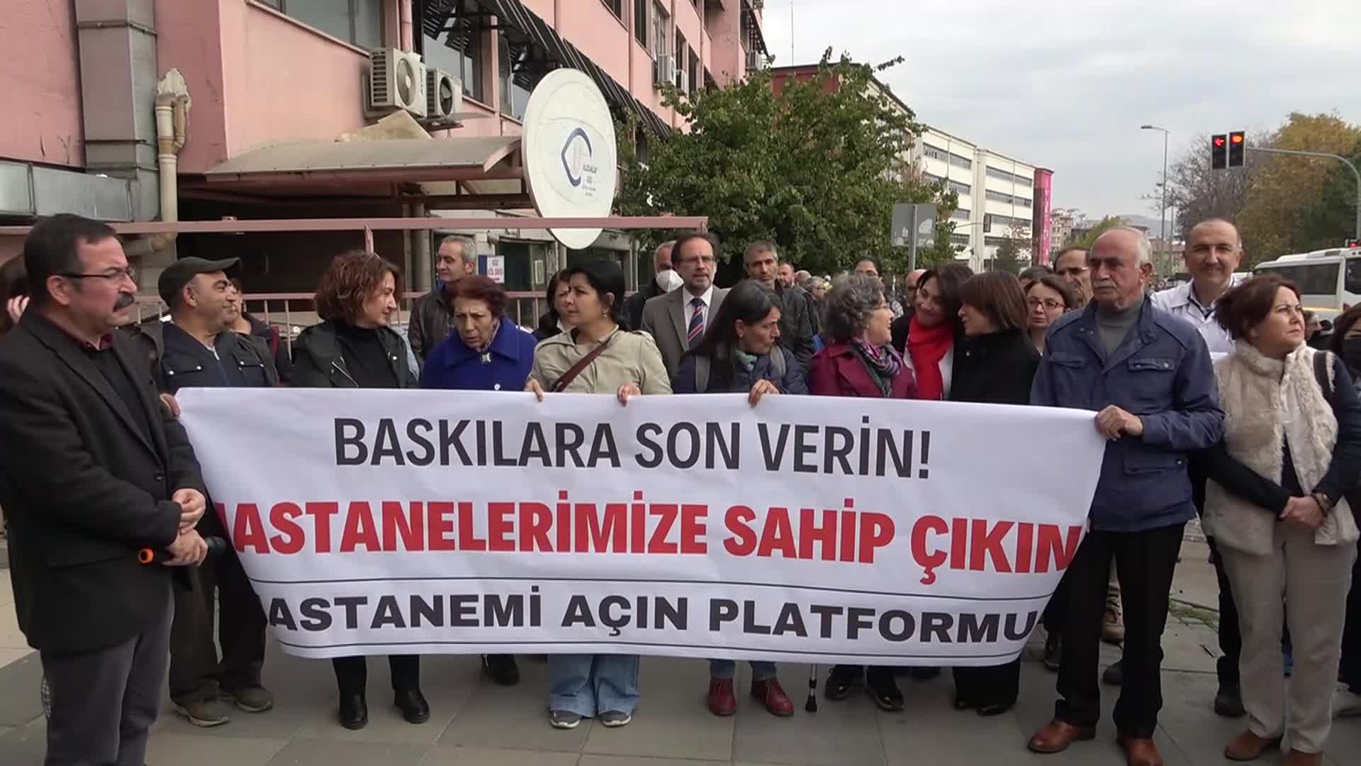 "HASTANEMİ AÇIN PLATFORMU", ULUCANLAR GÖZ HASTANESİ’NİN ÖNÜNDEN SESLENDİ: “HASTANELERİMİZİN HAK ETTİĞİ İYİLEŞTİRMELER, YATIRIMLAR YAPILMALIDIR”