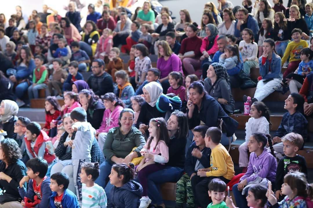 DİDİM BELEDİYESİ’NDEN ÇOCUKLAR İÇİN “KARAGÖZ ÖĞRENİYOR” OYUNU