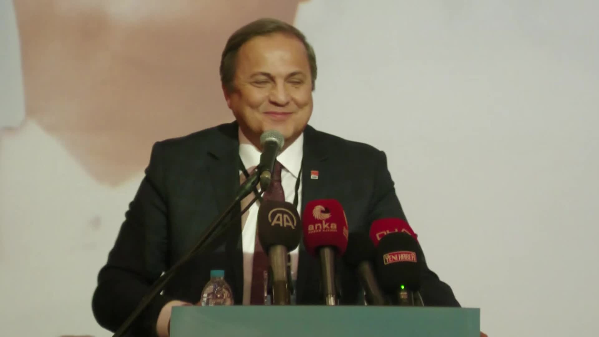SEYİT TORUN'DAN SOYLU'YA İSTİFA ÇAĞRISI: "İÇİŞLERİ BAKANLIĞI'NA BUGÜNE KADAR GELMİŞ EN BÜYÜK KARA LEKEDİR. MİLLETE YAKIŞMAYAN BİR BAKANDIR"