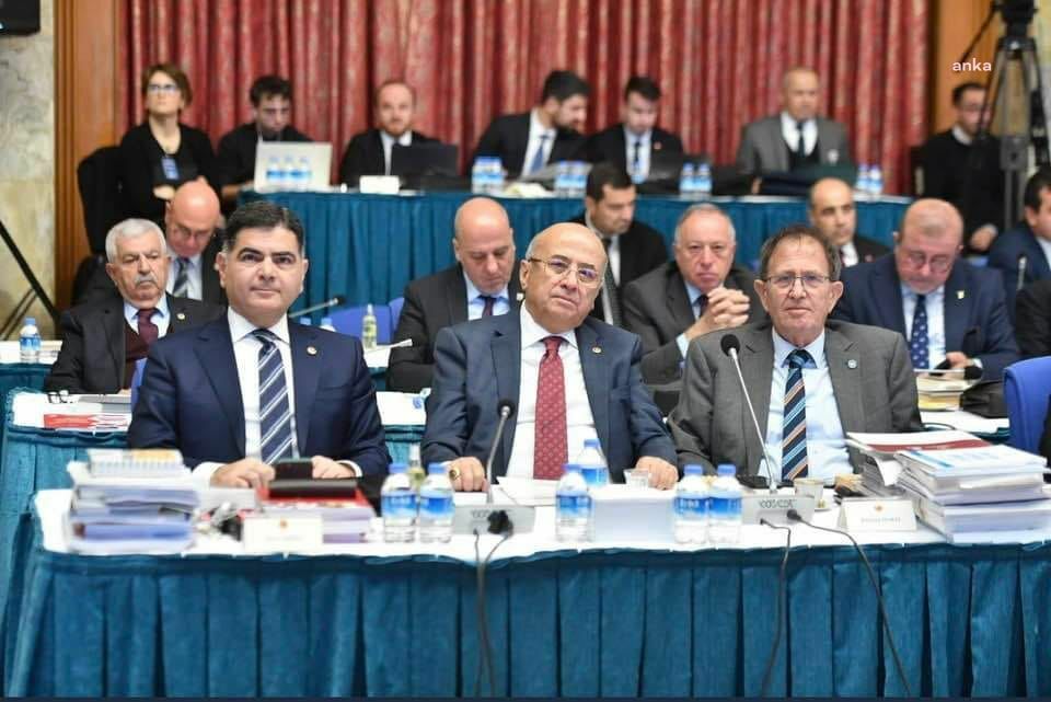 İYİ PARTİLİ ÇELİK’TEN BAKAN SOYLU’YA: “40 YILDIR TERÖRİSTLERİN YAPAMADIĞINI, İZİN VERİLEN VE GÖZ YUMULAN ÇETELER BECERİYORSA ‘DUR’ DEMEK BİZİM BOYNUMUZUN BORCUDUR”