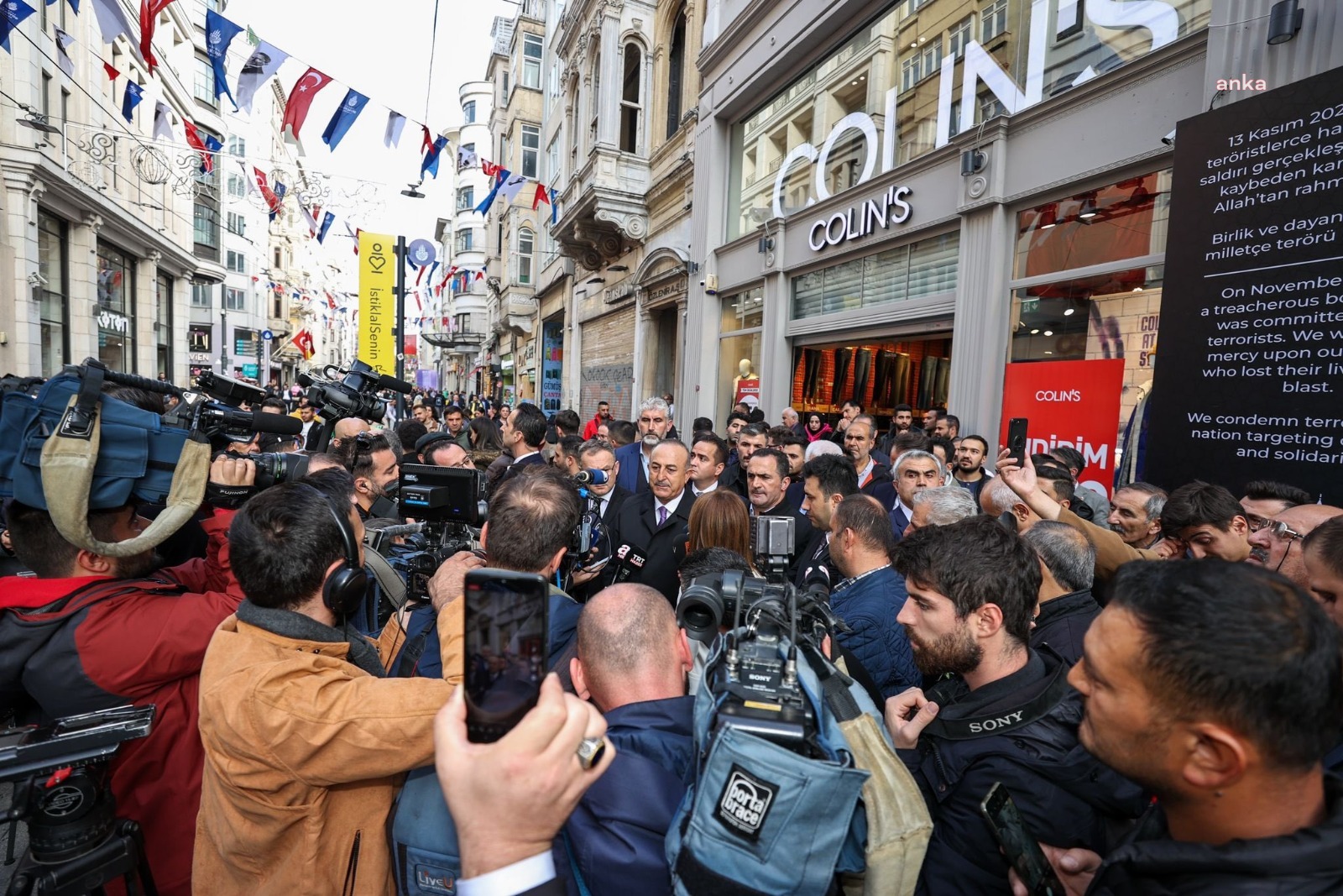 ÇAVUŞOĞLU’NDAN NEW YORK TIMES AÇIKLAMASI: "HAKTAN, HUKUKTAN BAHSEDEN BASIN YAYIN ORGANLARININ SALDIRIYA TURİZM AÇISINDAN BAKMASI İBRETLİK"