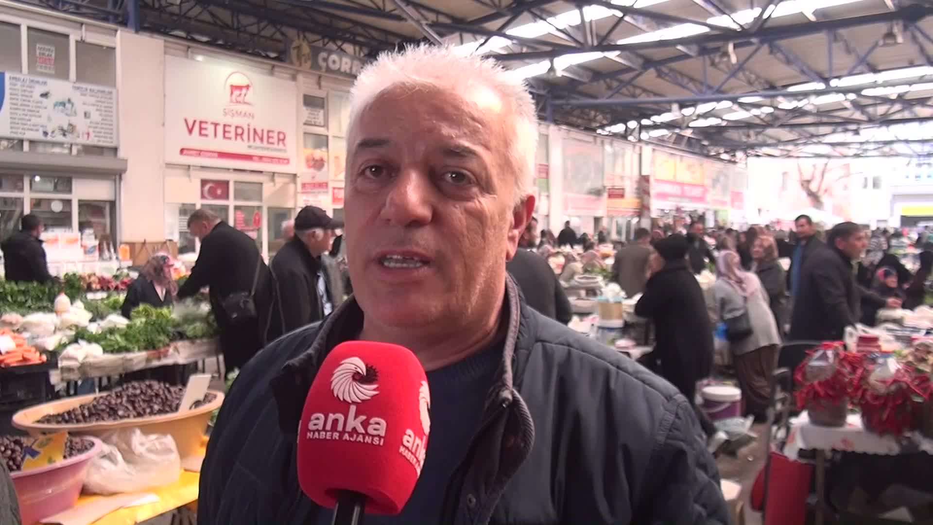SİNOPLU KESTANE SATICISI: "GEÇEN SENE 5 KİLO, 10 KİLO; ÇUVALLA SATIYORDUK. BU SENE YARIM KİLO, 1 KİLO SATIYORUZ"