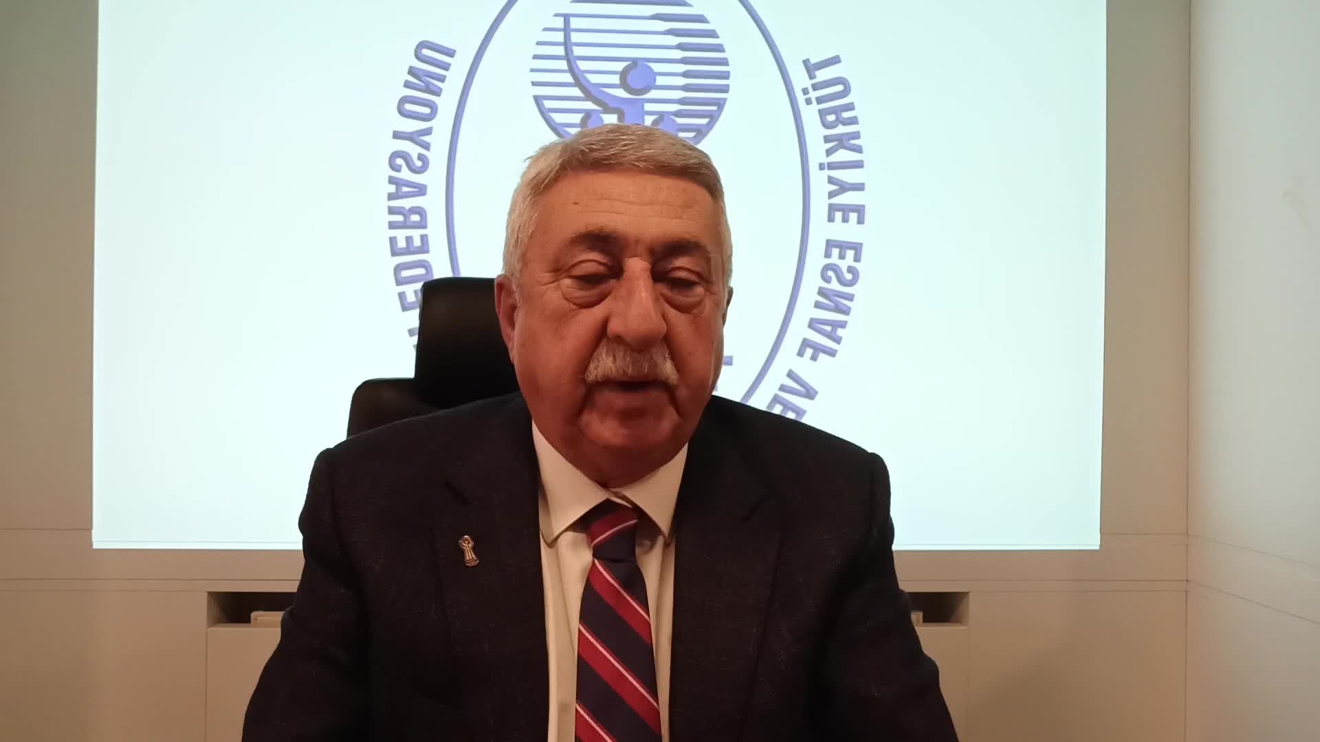 TESK BAŞKANI PALANDÖKEN: “RAFLA KASA ARASINDAKİ FİYAT FARKINI ÖNLEMENİN YOLU CEZA YAZMAK DEĞİL”