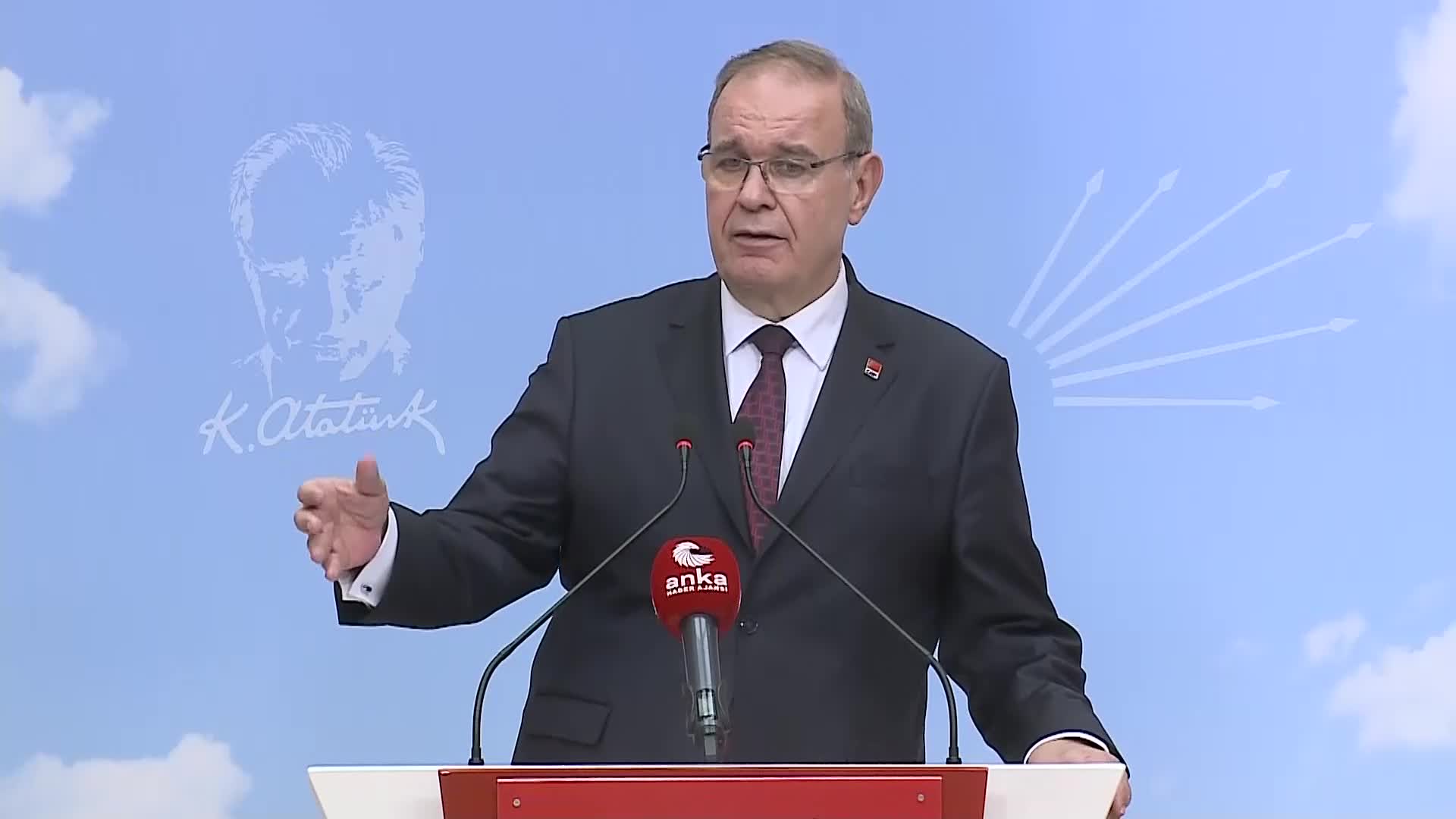 ÖZTRAK: BU ÜLKEDE CUMHURBAŞKANI MAKAMINDA OTURUP DA ATATÜRK’E HAKARET EDEN TEK PARTİ GENEL BAŞKANI SİZSİNİZ